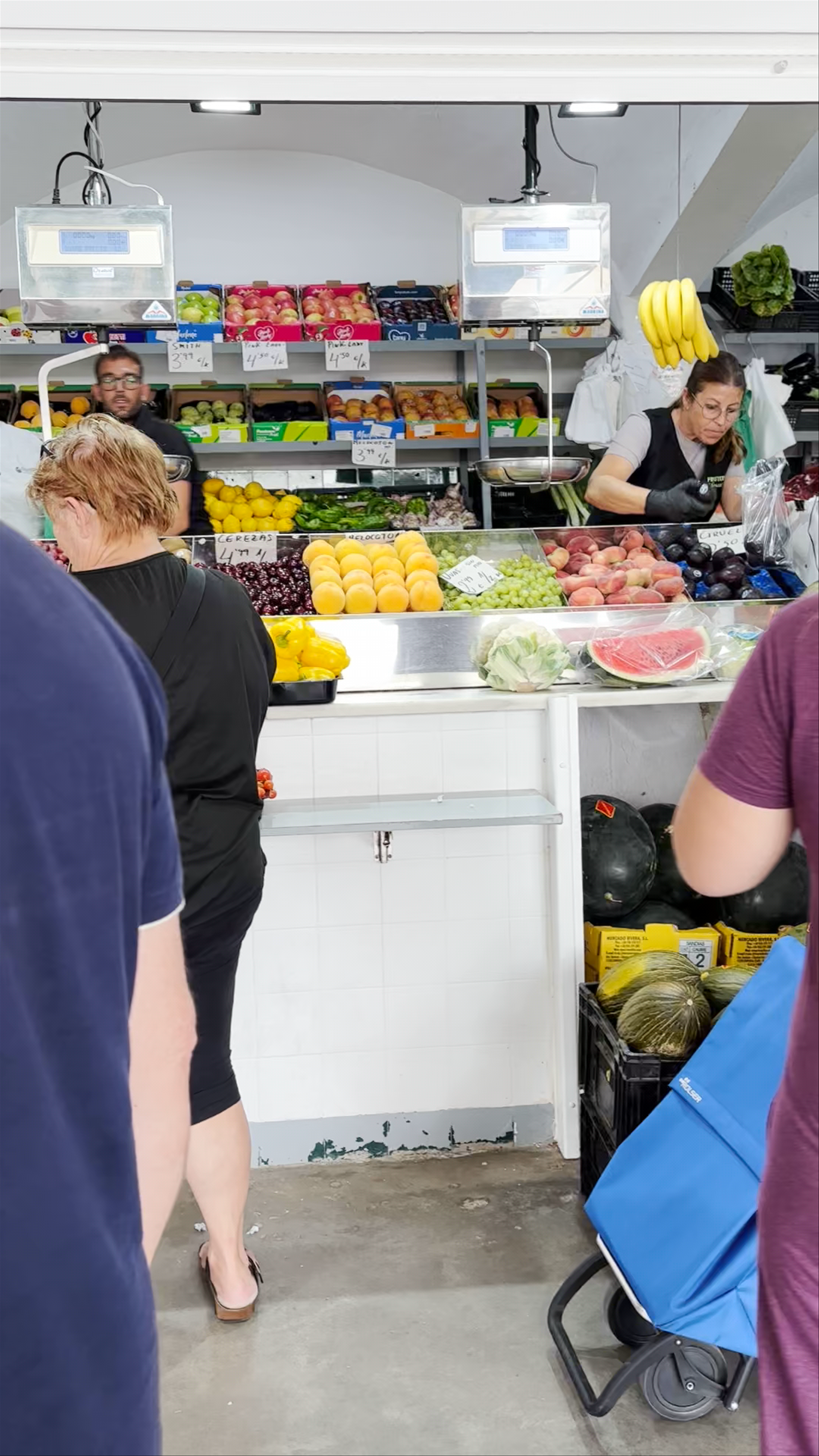 Mercado de Abastos: Authentic Market Experience in Chipiona, Spain