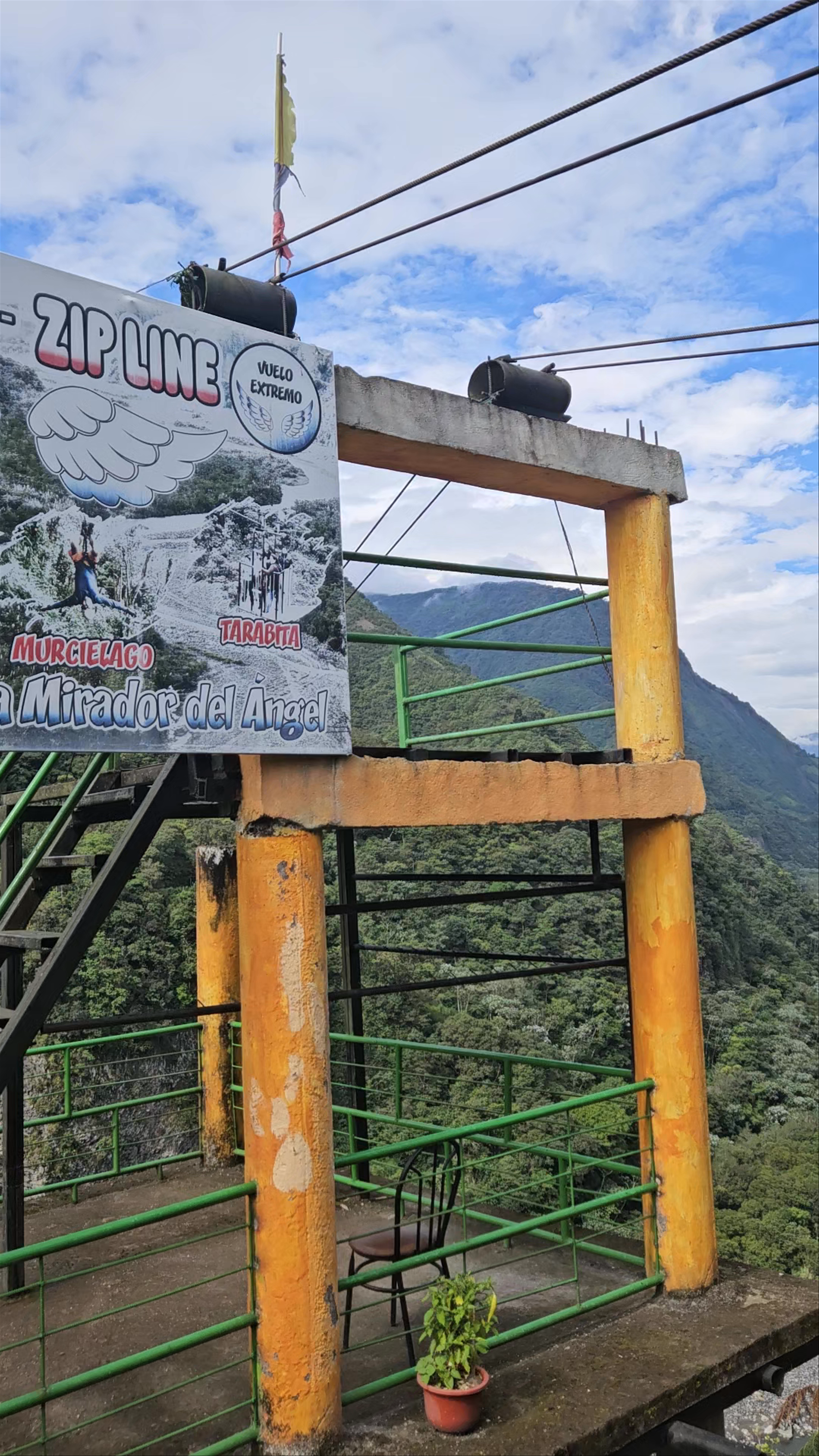 Tarabita y canopy mirador del ángel
