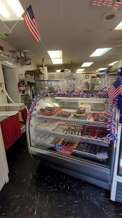 La Cheesecake - Bakeries Near Me - College Point, New York