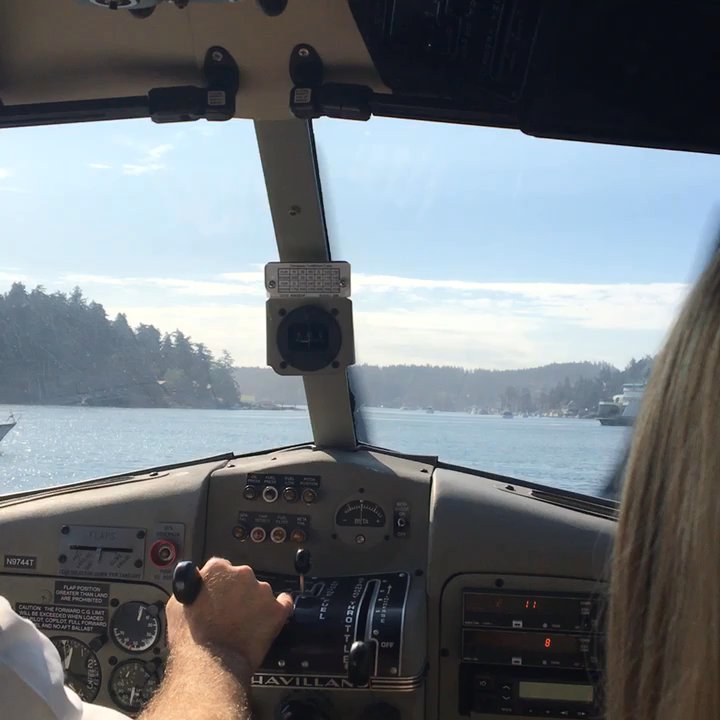 Kenmore Air - Nice soft landing into Friday Harbor. - Flight Instruction Near Me - Friday Harbor, Washington
