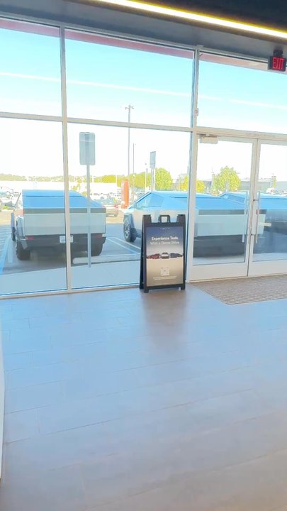 Tesla - Car Dealers Near Me - Santa Clarita, California