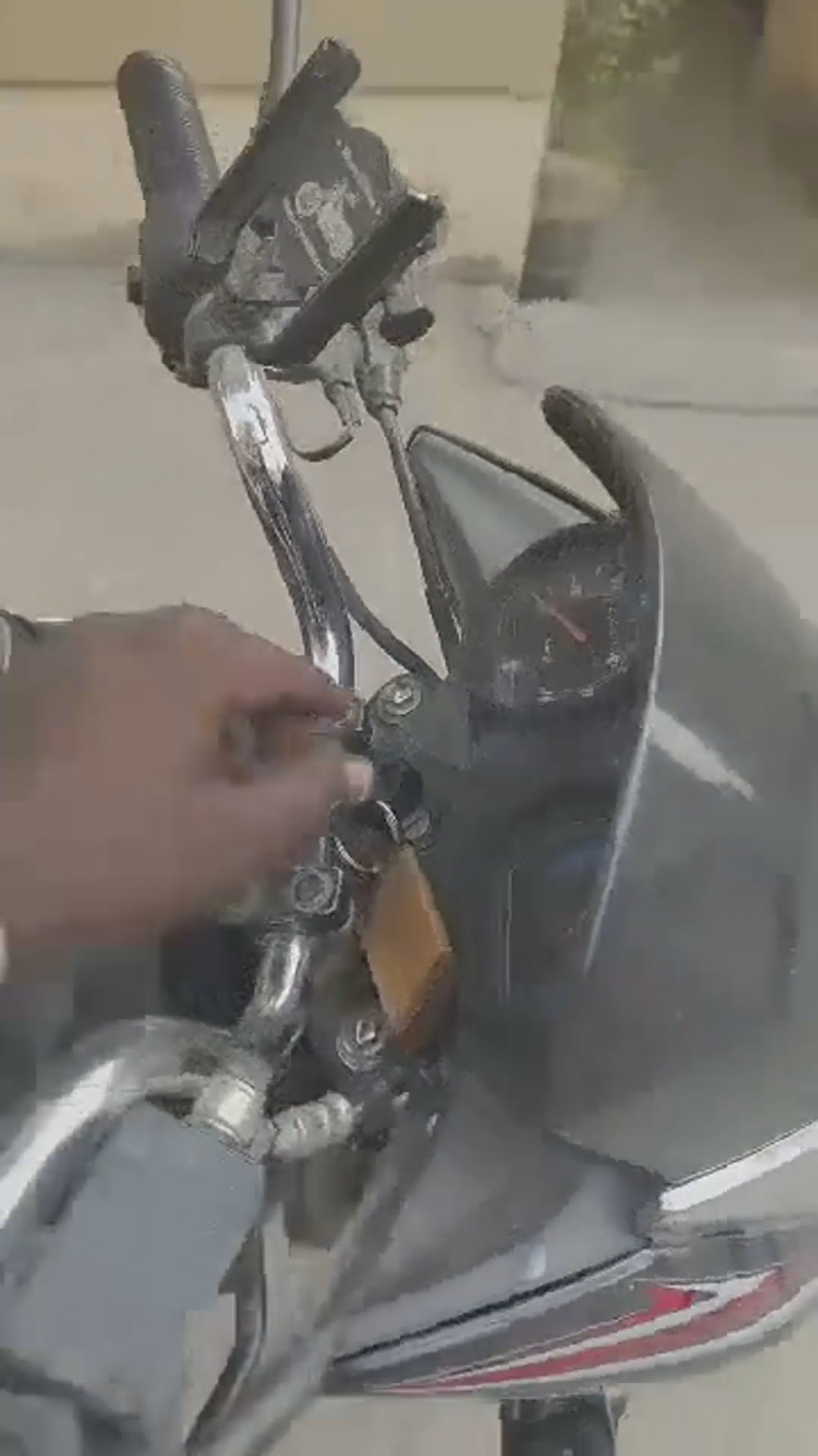 Walk-around video thumbnail