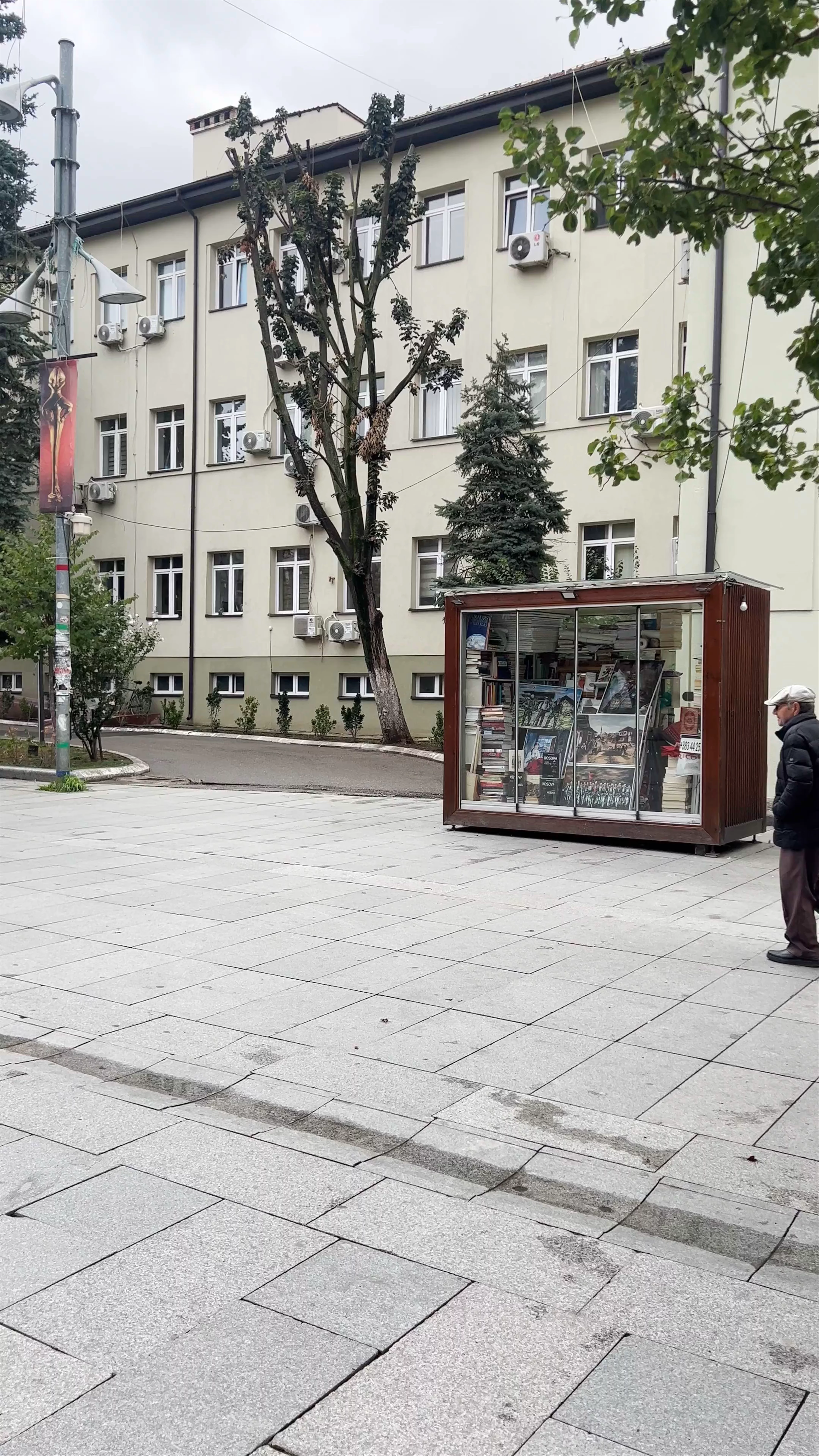 Sheshi Nëna Tereze, Mother Teresa Boulevard, Pristina