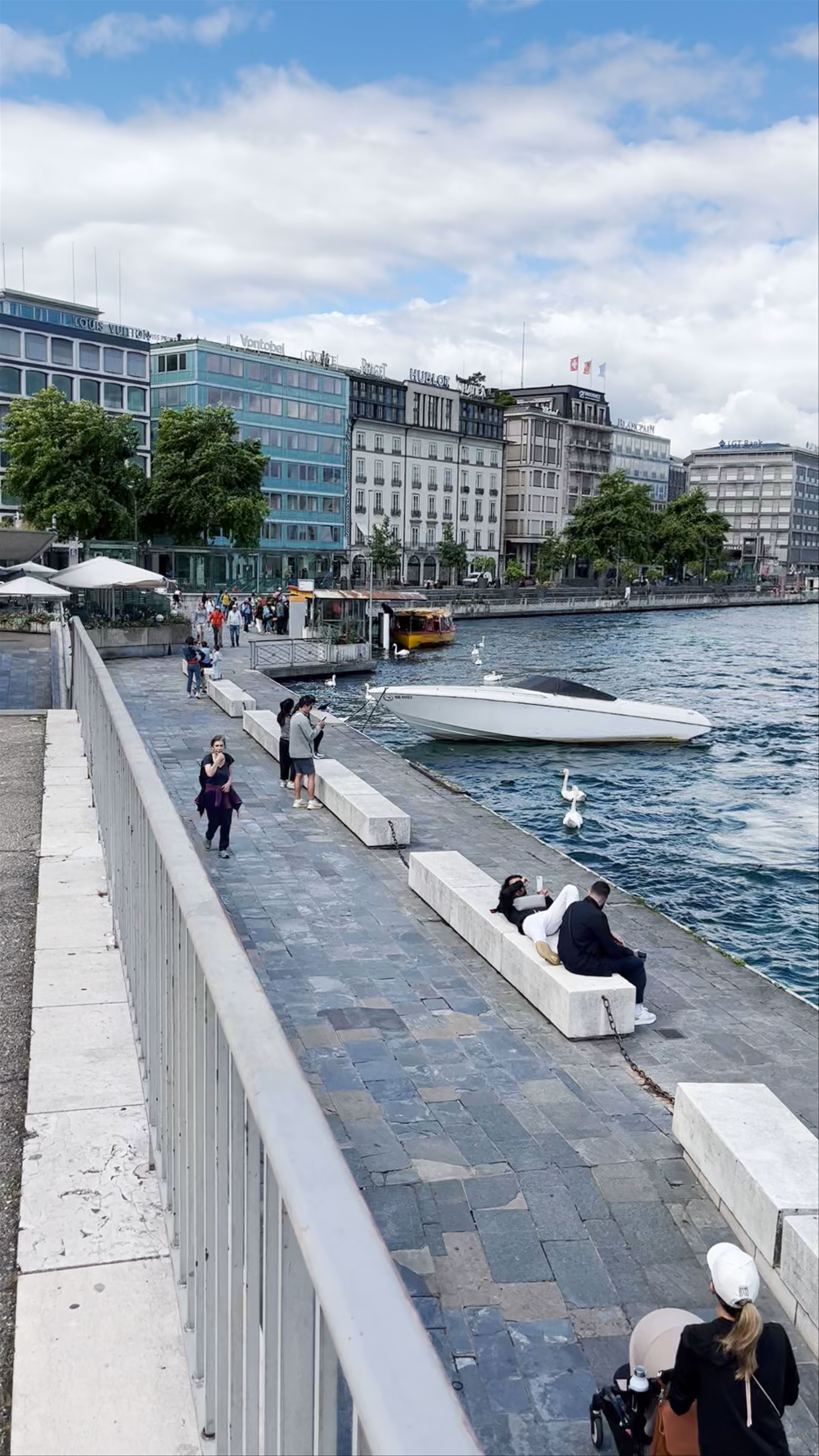 Serene Waterfront Promenade at Lake Geneva, Switzerland
