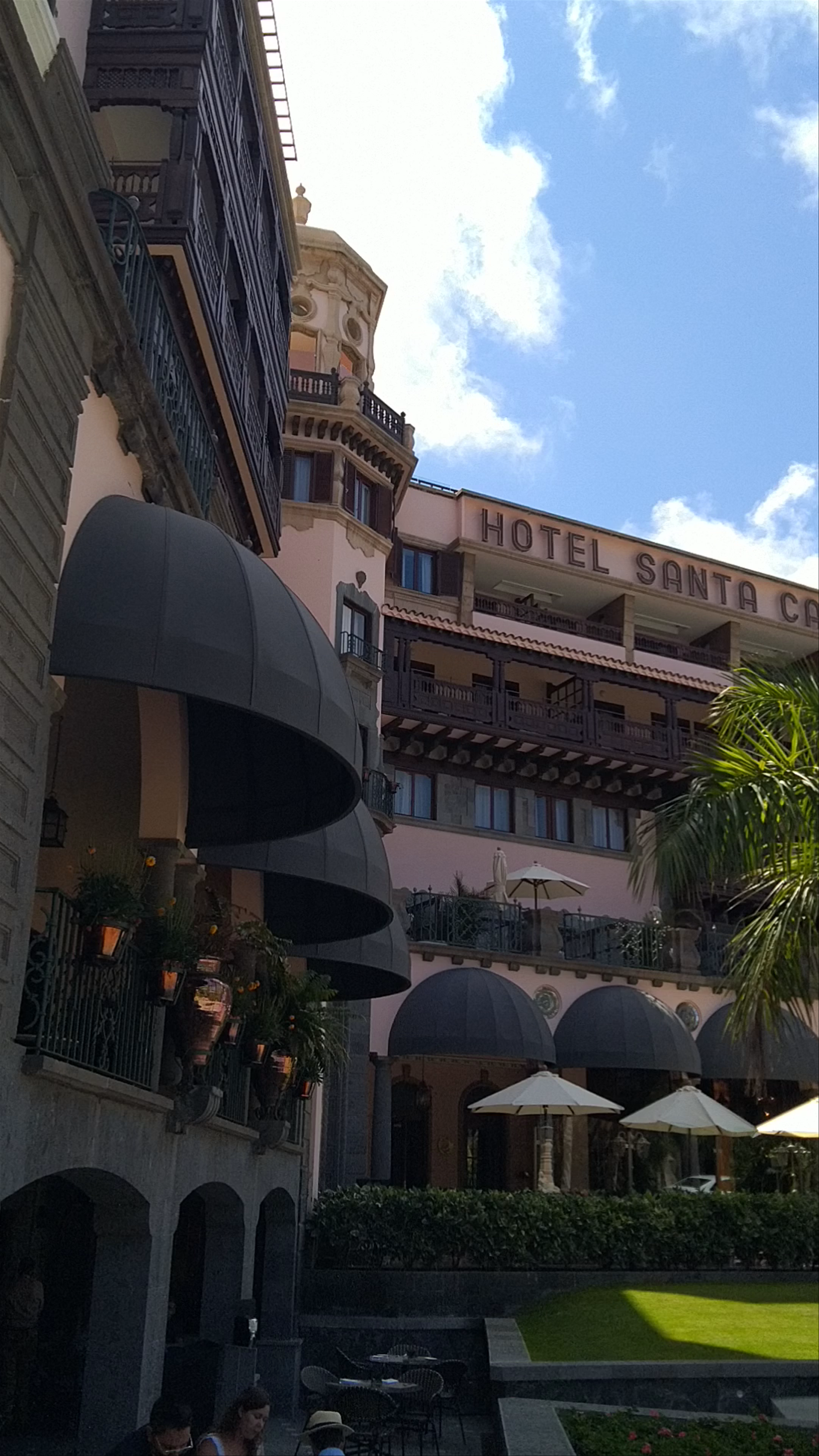 Hotel Santa Catalina Experience: Historic Luxury in Las Palmas de Gran Canaria