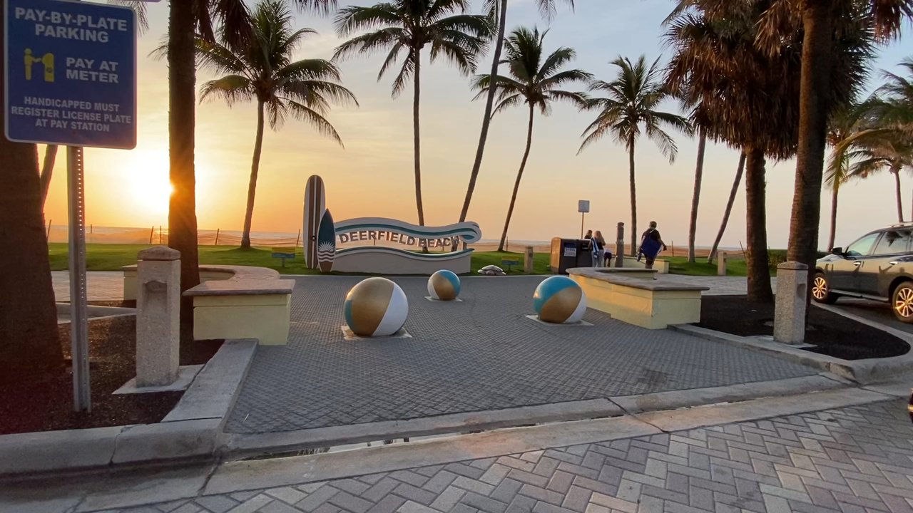 Deerfield Beach - Beaches Near Me - Deerfield Beach, Florida