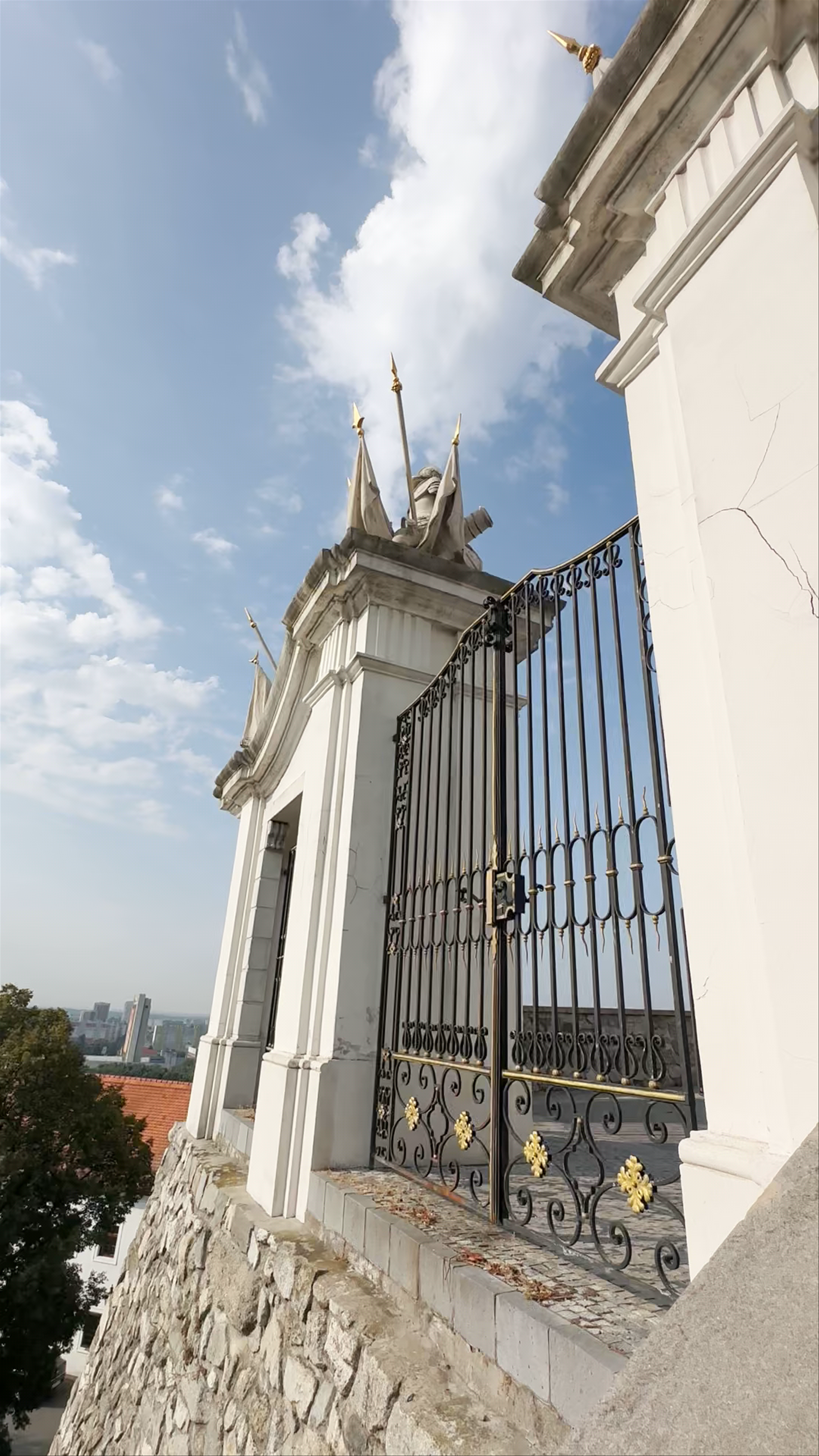 Equestrian statue of Svätopluk