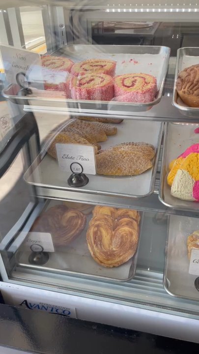 Mariachi Bakery - Pastry Heaven - Coffee & Tea Near Me - Whittier, California