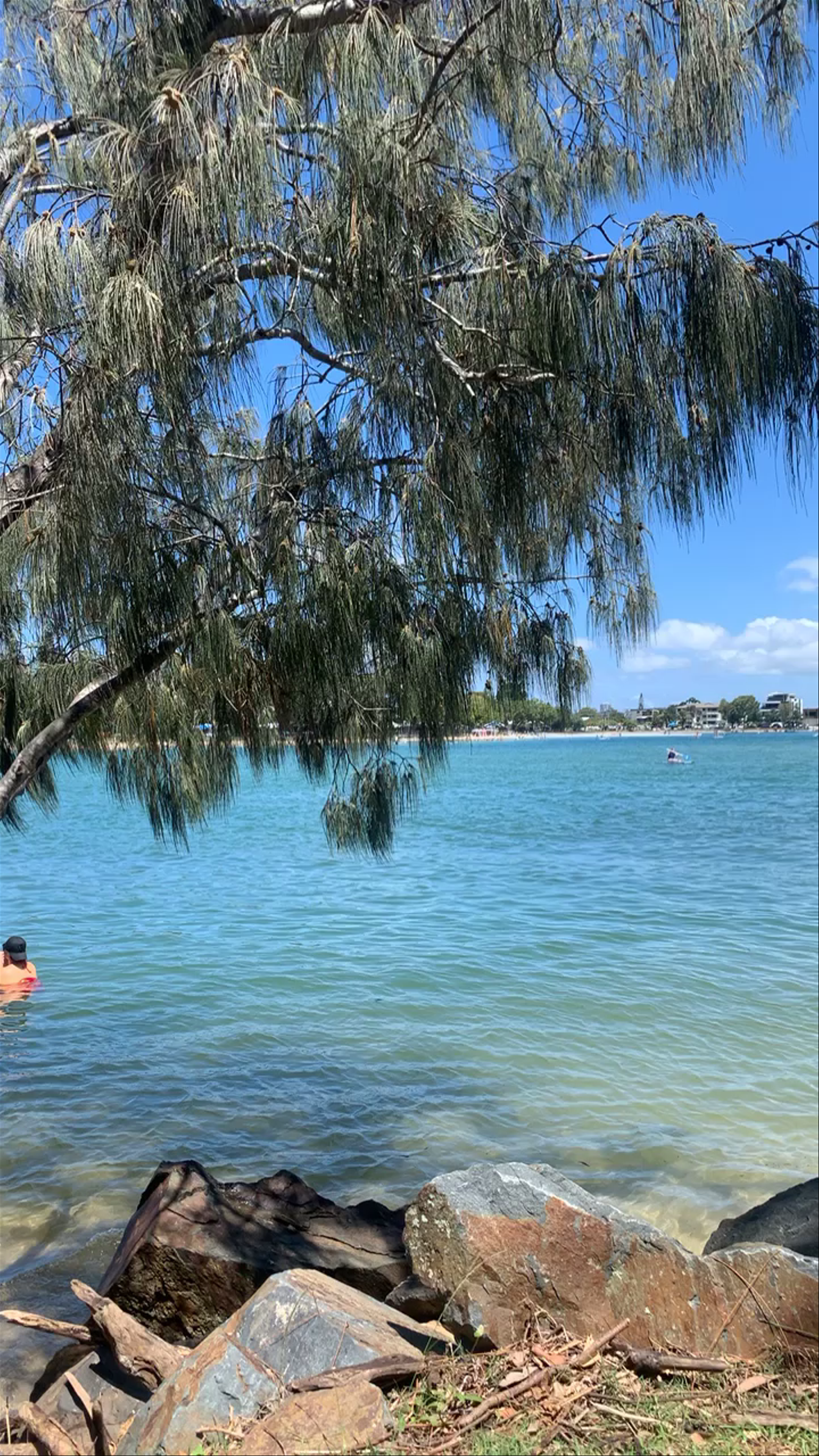 Relaxing Waterside Escape at Tallebudgera Creek, Queensland