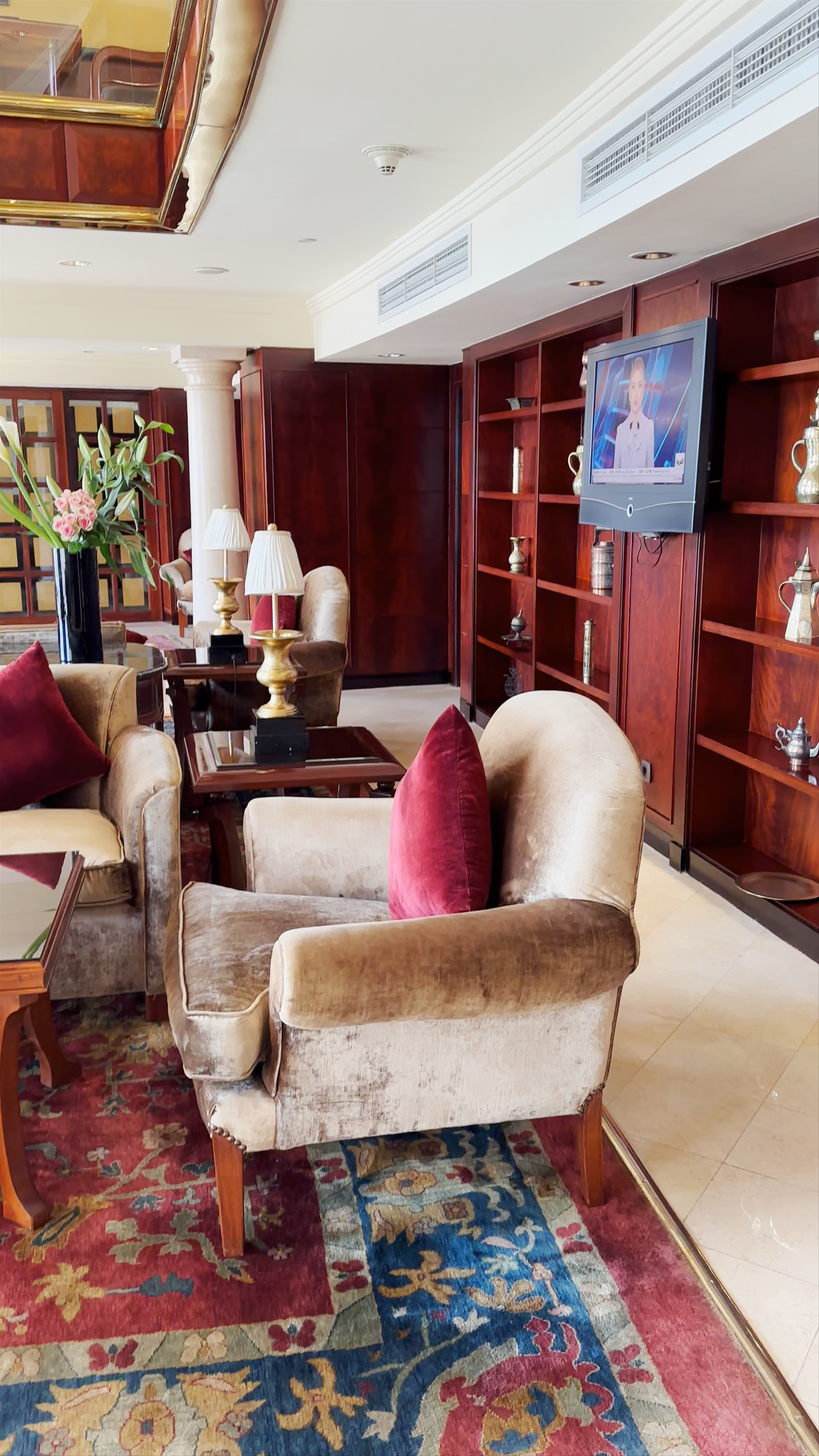 Luxury Comfort at Grand Nile Tower, Cairo
