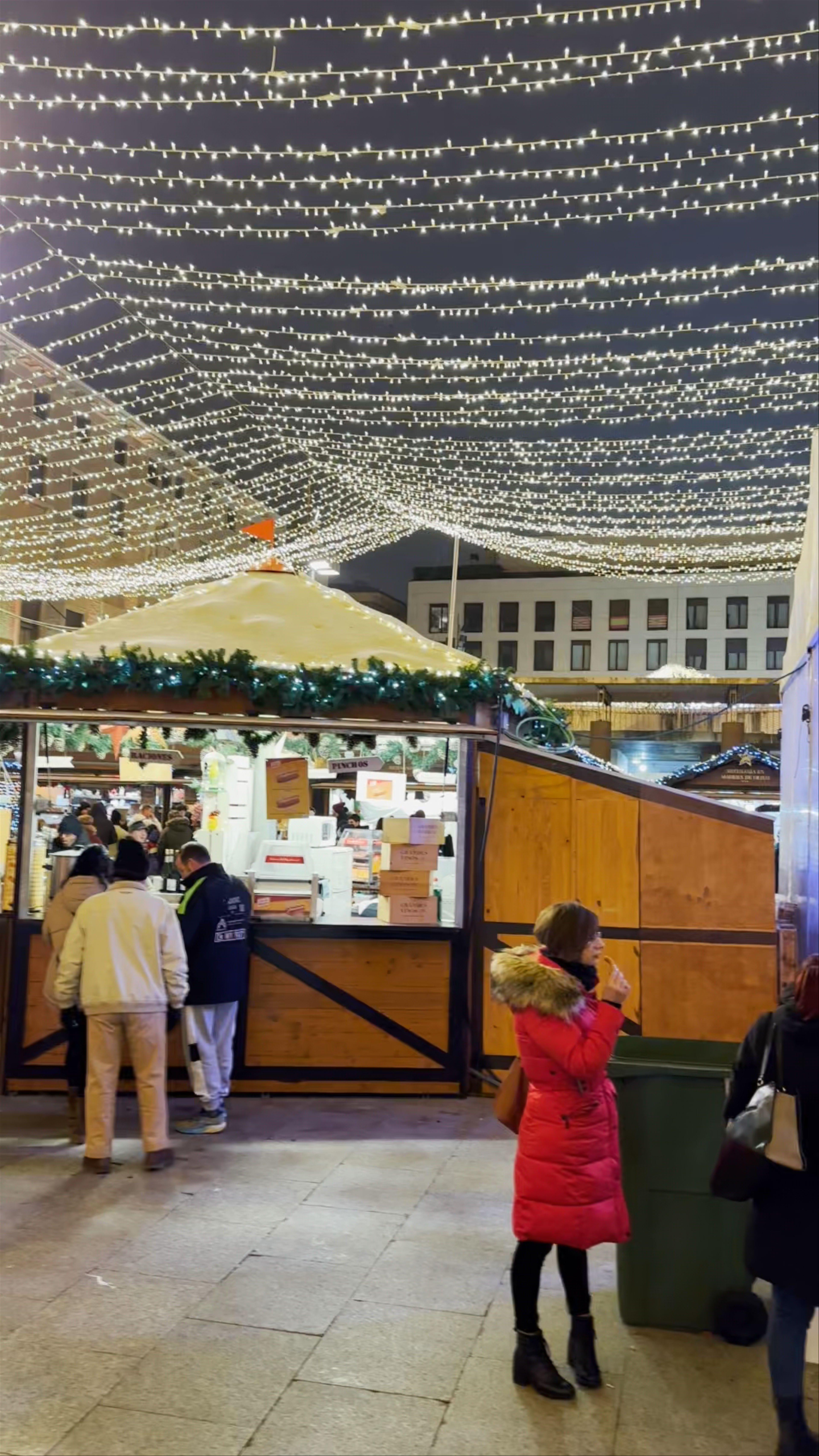 Zaragoza Christmas Market at Plaza de Nuestra Señora del Pilar