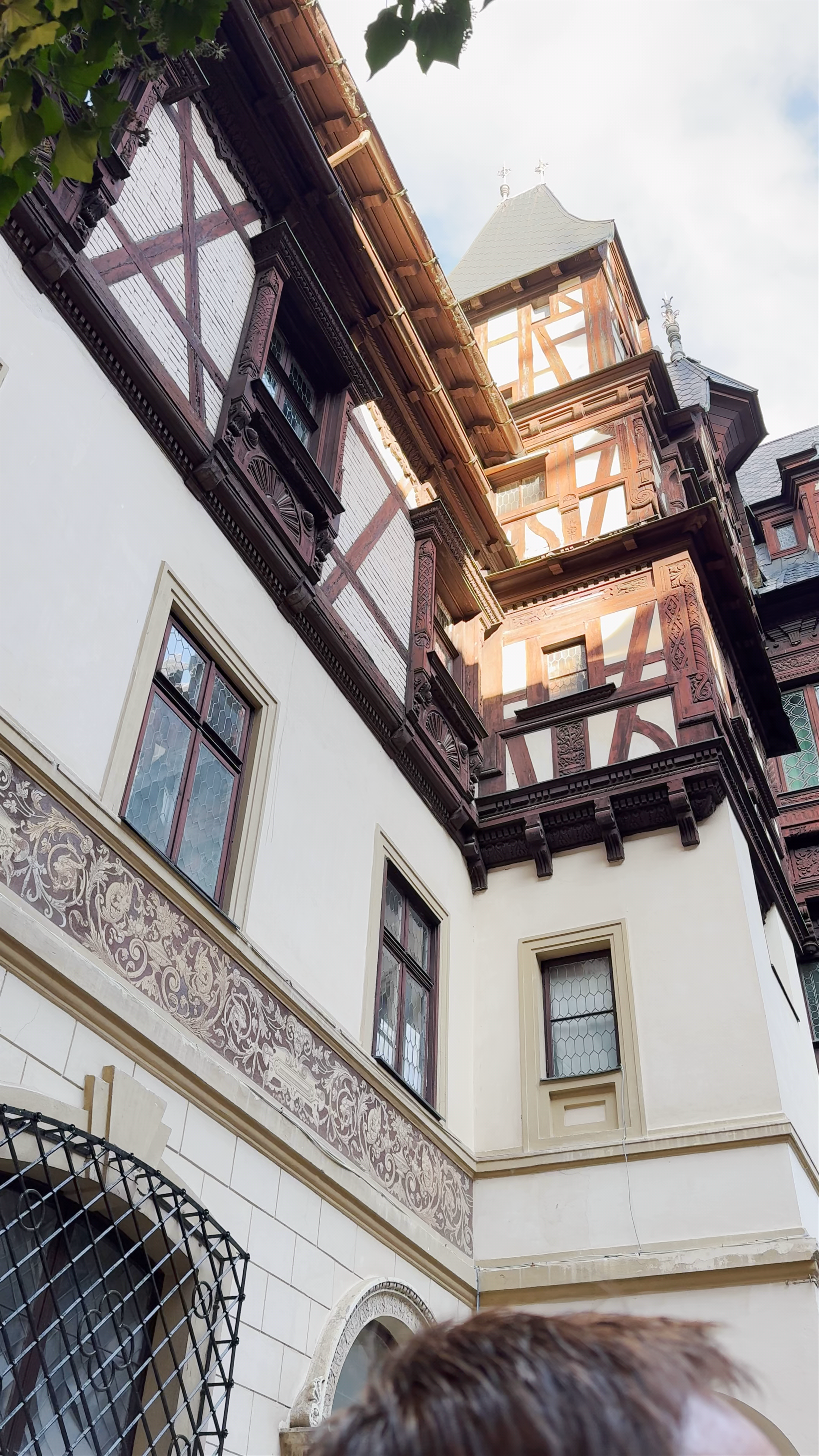 Castelul Peleș: Timeless Elegance in Sinaia’s Royal Castle