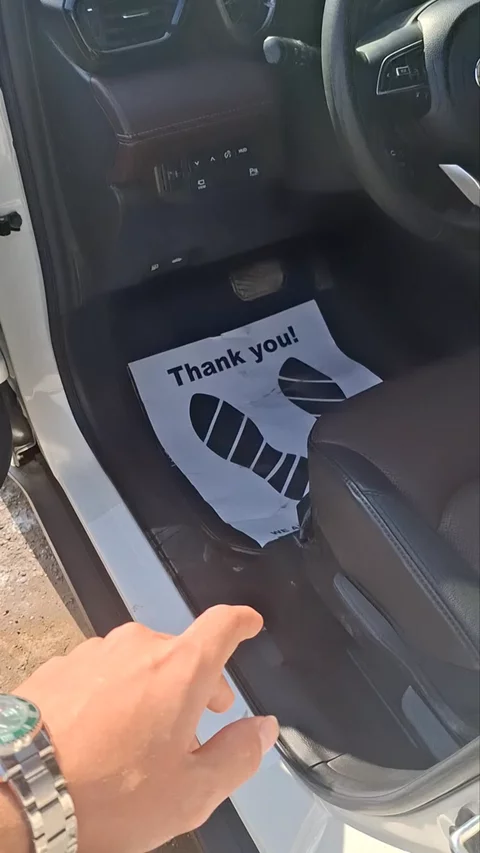 تويوتا أوربان كروزر GLX 2025