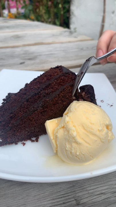 Mad Hatter Tearoom - choc cake - Coffee & Tea Near Me - Hayle, CON