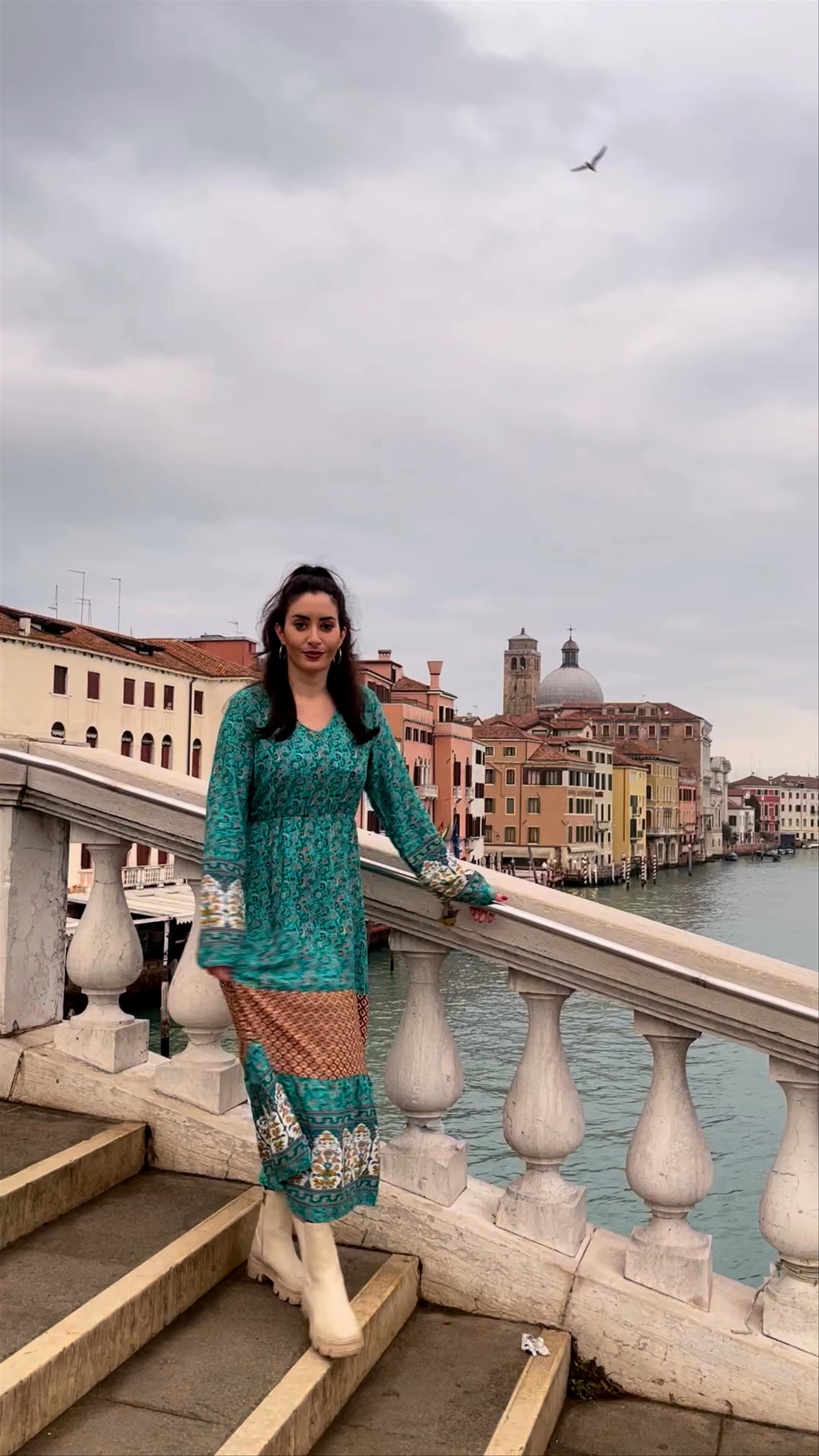 Strolling Ponte degli Scalzi: Romantic Waterside Views in Venice