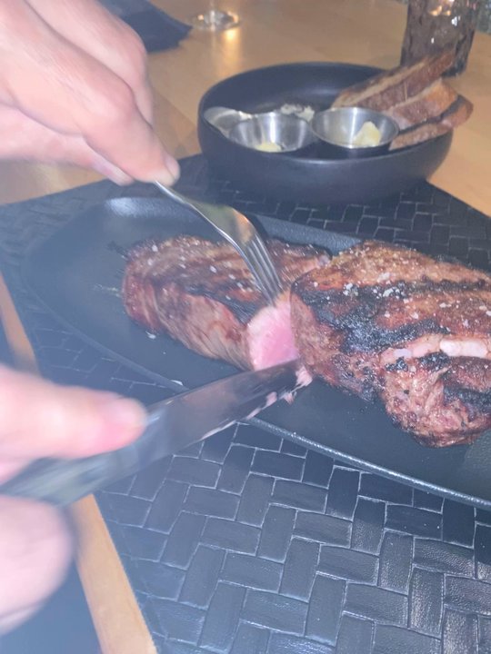 Le Butterfly - the perfect cut and color NY strip - Steakhouses Near Me - Montreal, Quebec