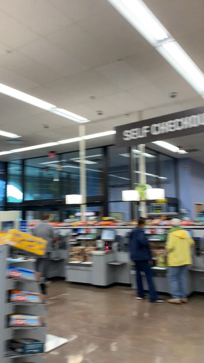 Kroger - RIDICULOUS!!!! I EVEN CALLED CS WHILE IN LINE!!! - Grocery Near Me - Garland, Texas