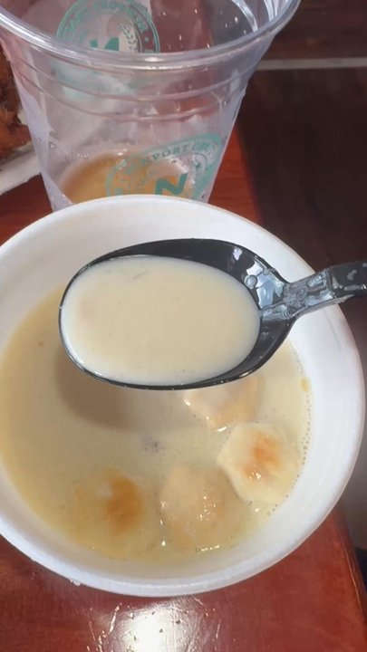 Flo's Clam Shack - Seafood Near Me - Middletown, Rhode Island