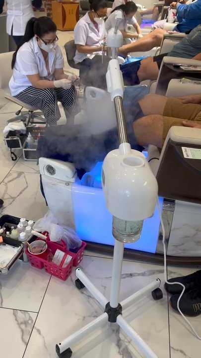 Nails Com - New equipment steamer... - Nail Salons Near Me - Jacksonville, Florida