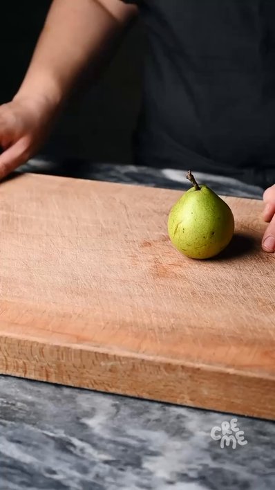 Scallop Sashimi with Pears