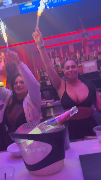 Salsa Con Fuego - Bottle girls - Bars Near Me - Bronx, New York