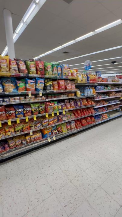 Walgreens - Large selection of snack items - Cosmetics & Beauty Supply Near Me - Forest Park, Illinois