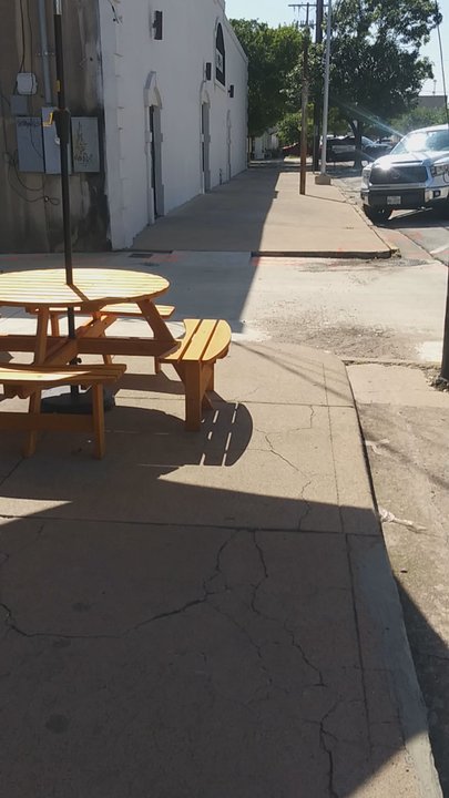 Helados la Azteca - Outdoor seating - Ice Cream & Frozen Yogurt Near Me - Temple, Texas