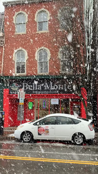 Bella Monte Pizza - Pizza Near Me - Pittsburgh, Pennsylvania