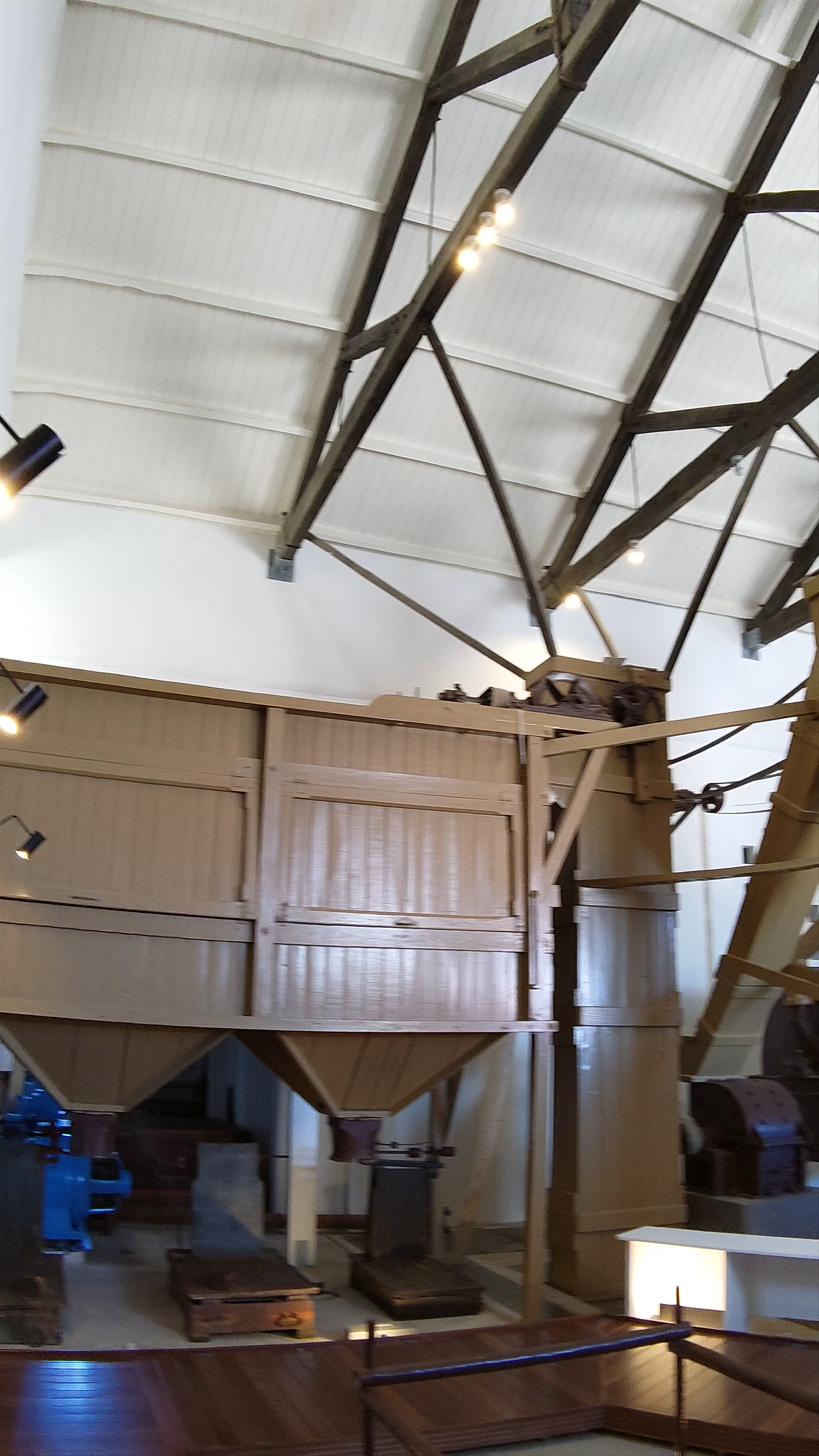 Museu da Fábrica da Baleia de Porto Pim