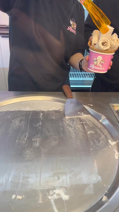 Ricardo's - Rolled gelato - Ice Cream & Frozen Yogurt Near Me - Vancouver, British Columbia