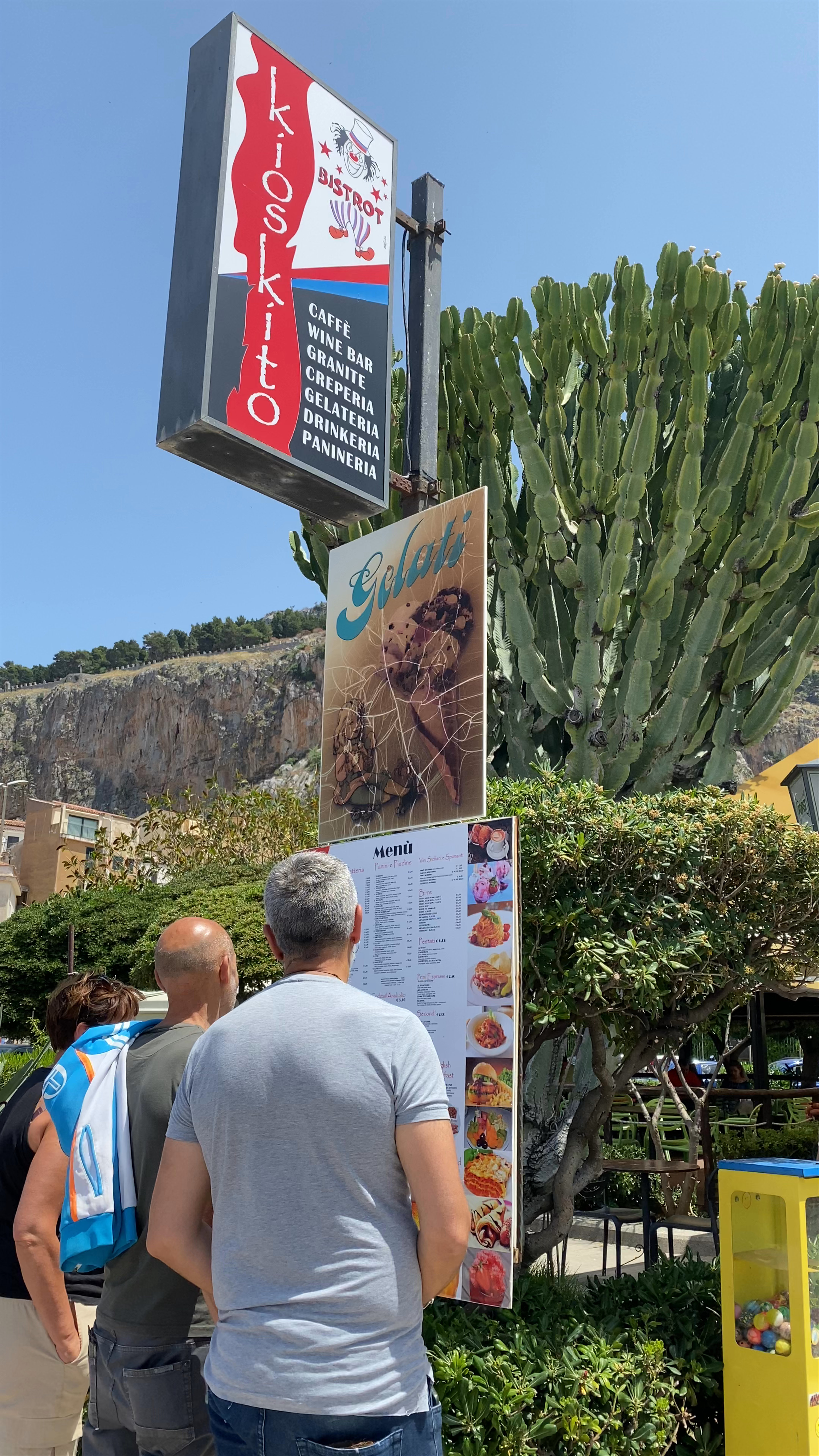 Kioskito Bistrot: Sunny Culinary Delight in Cefalù
