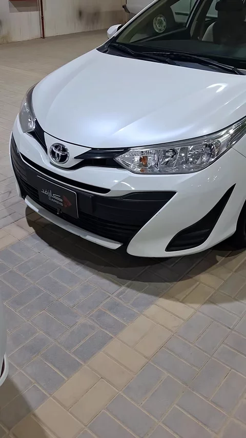 تويوتا يارس Y 2019