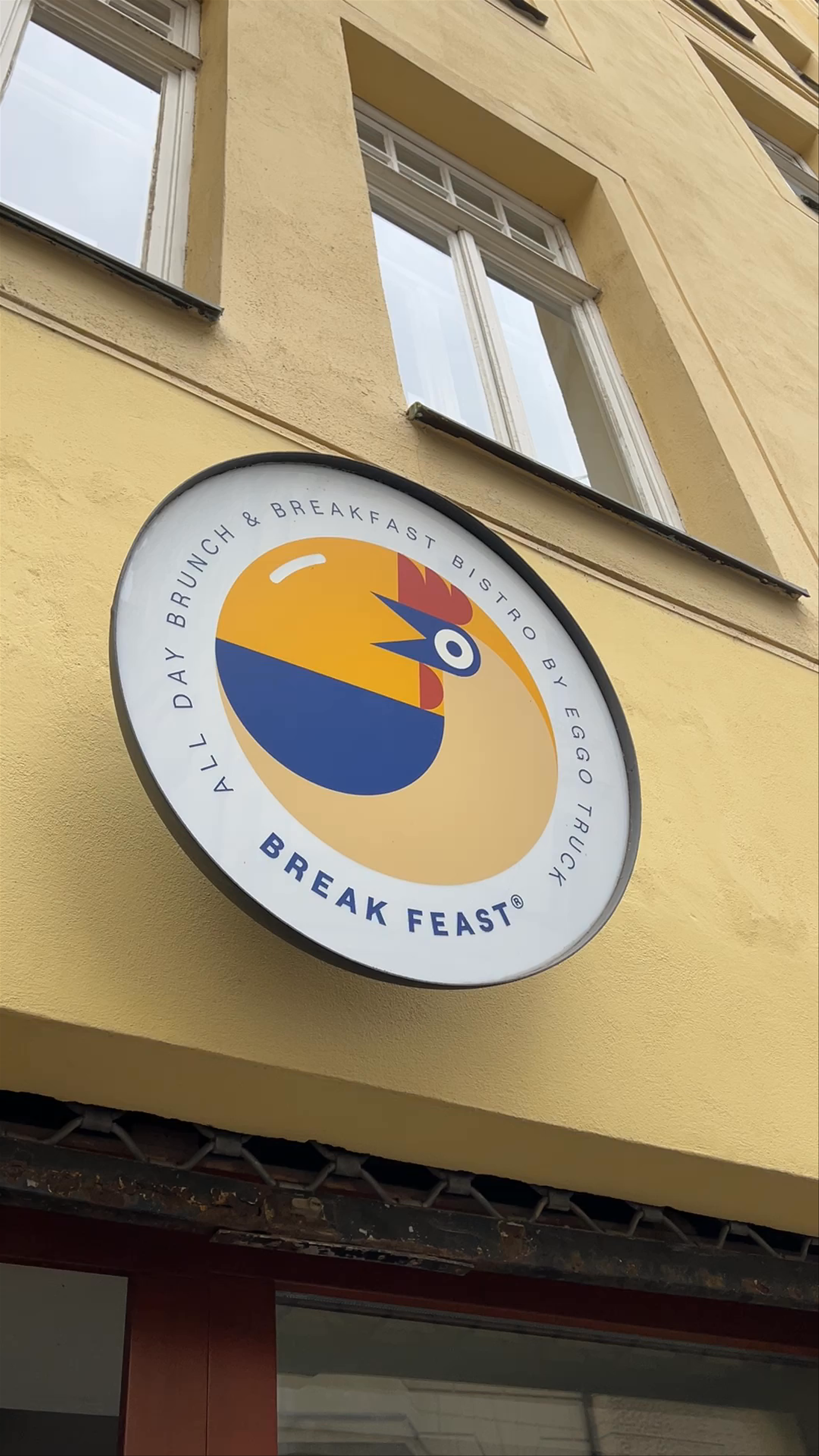 Break Feast Bistro by Eggo