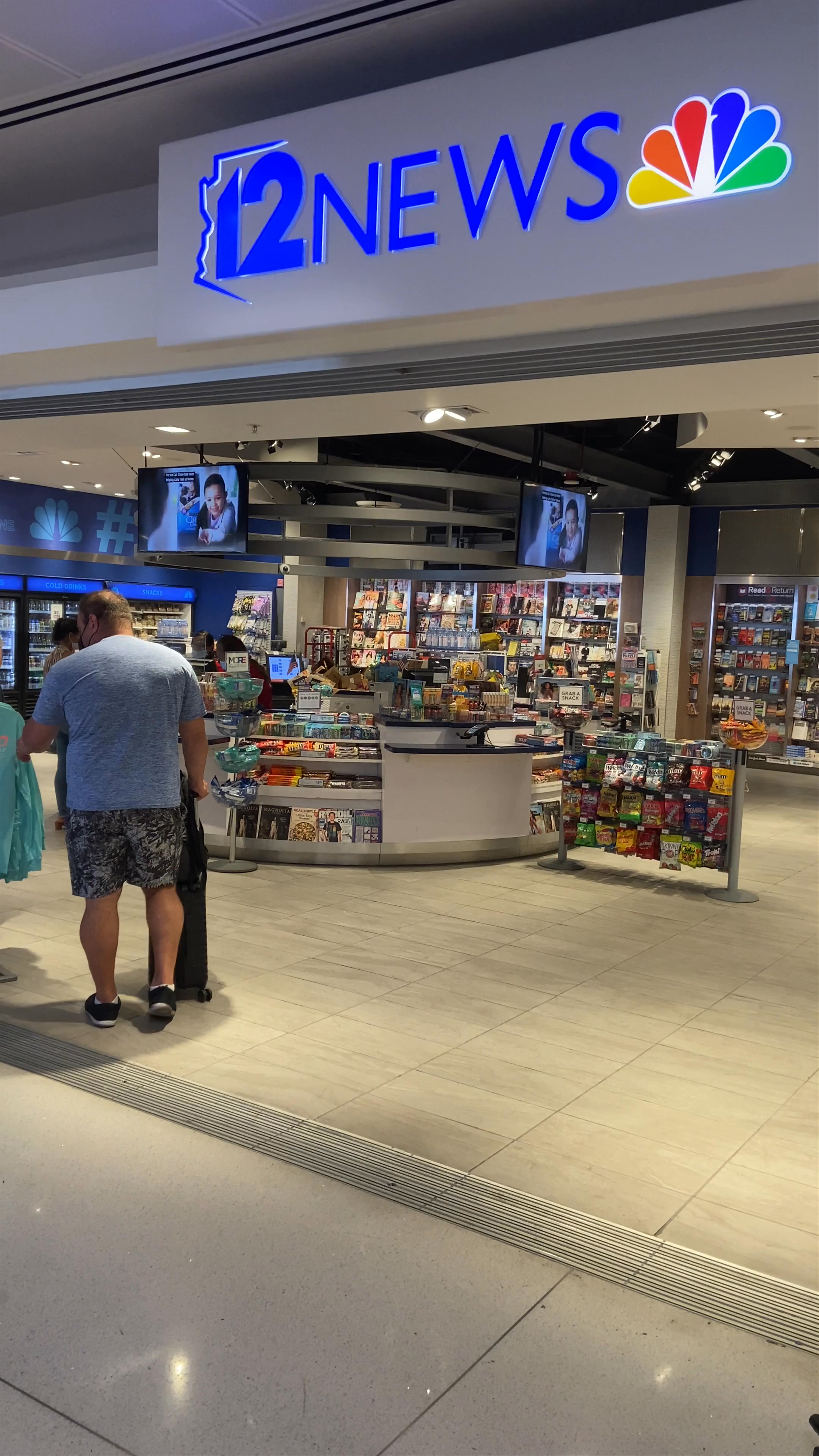 12 News shop