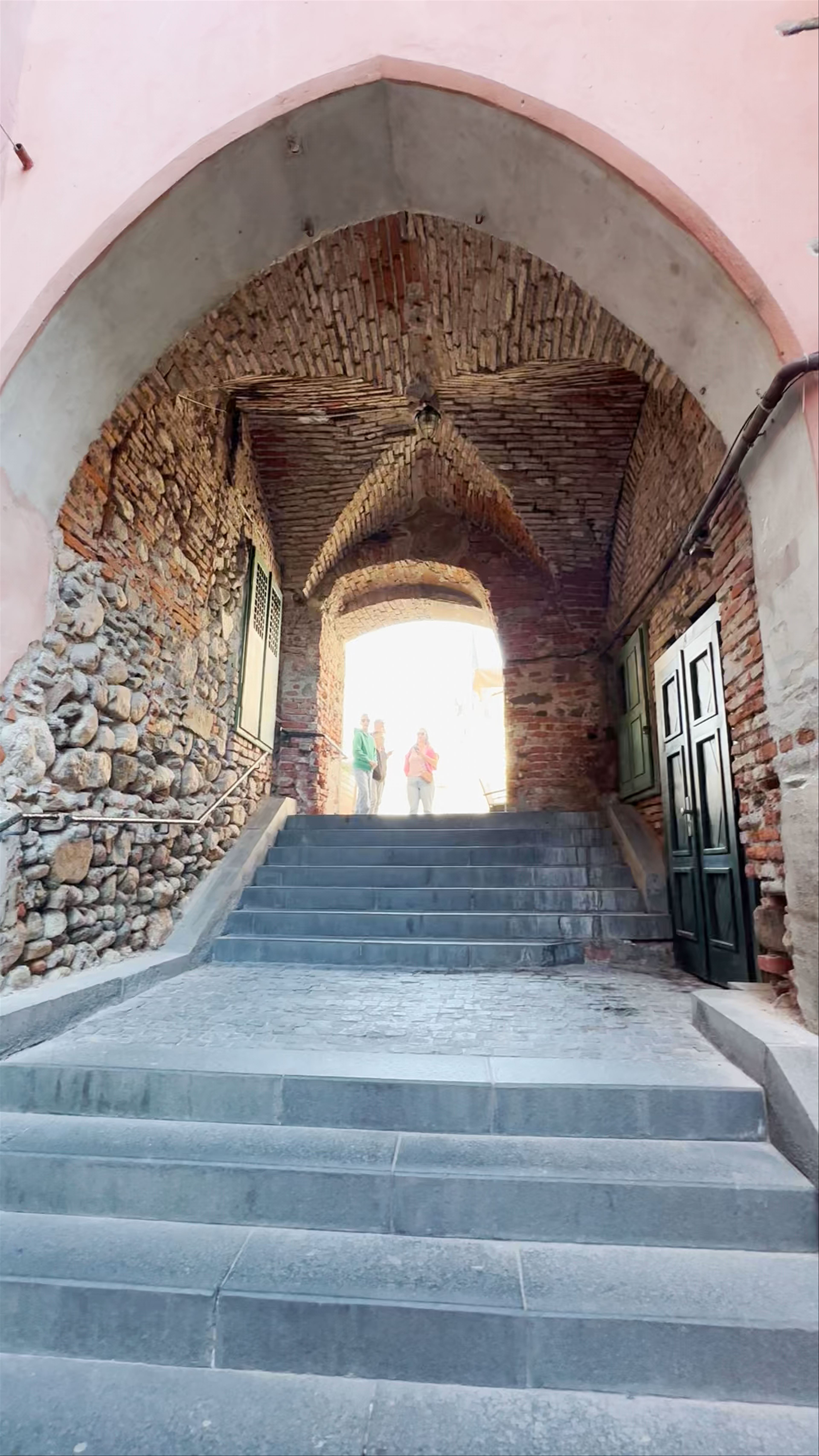 Goldsmith's Square Passage
