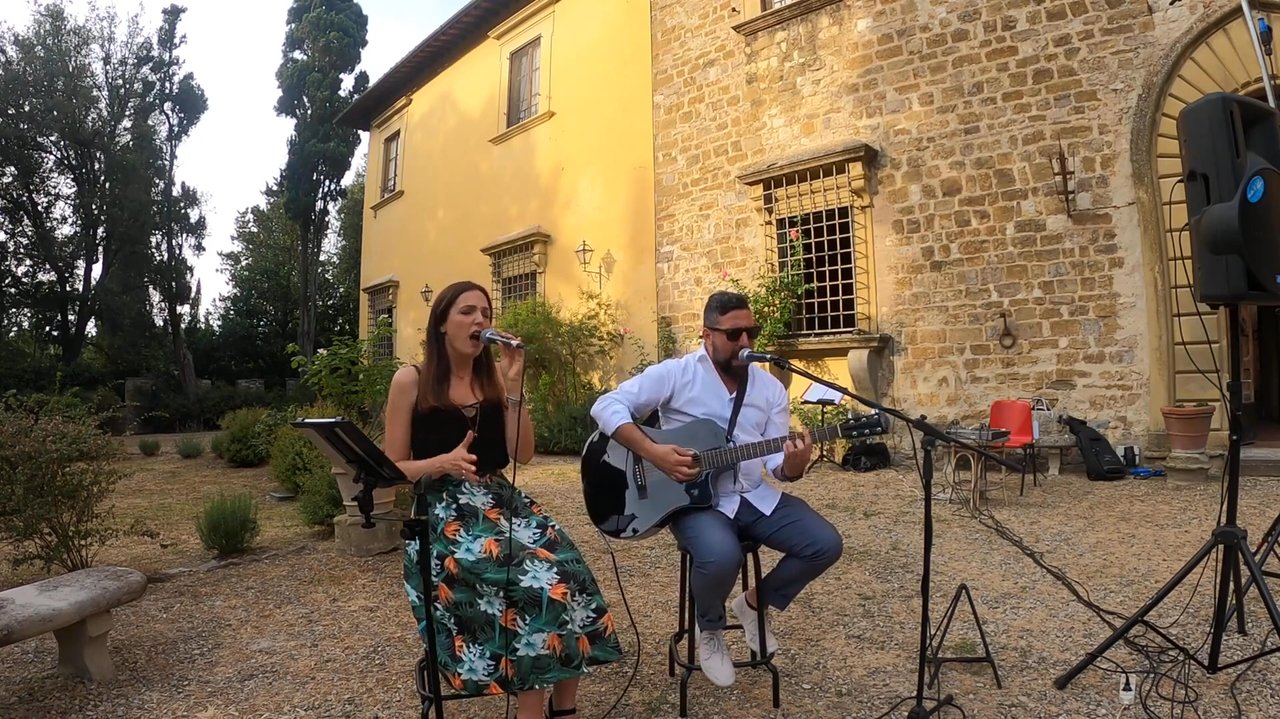 The Somethings Acoustic Duo Italy - Watermelon Sugar - video