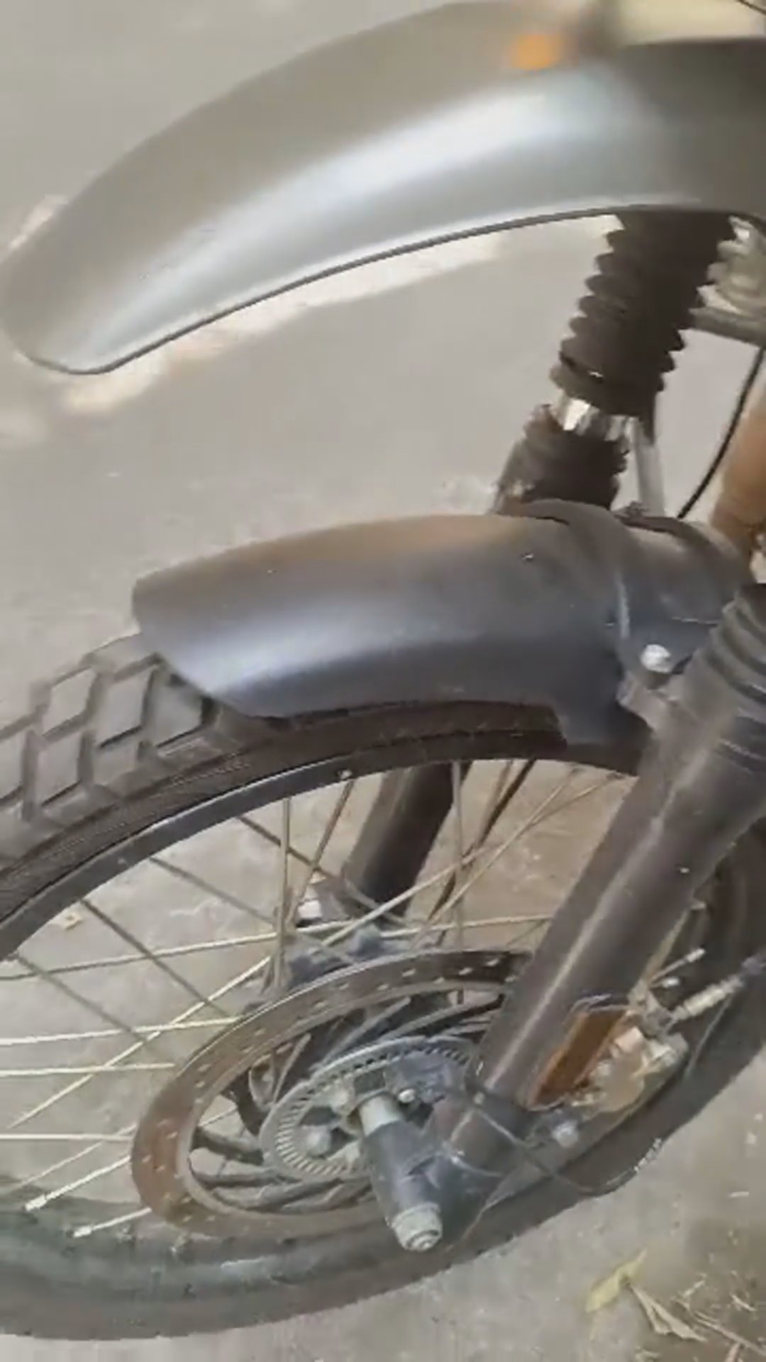 Walk-around video thumbnail