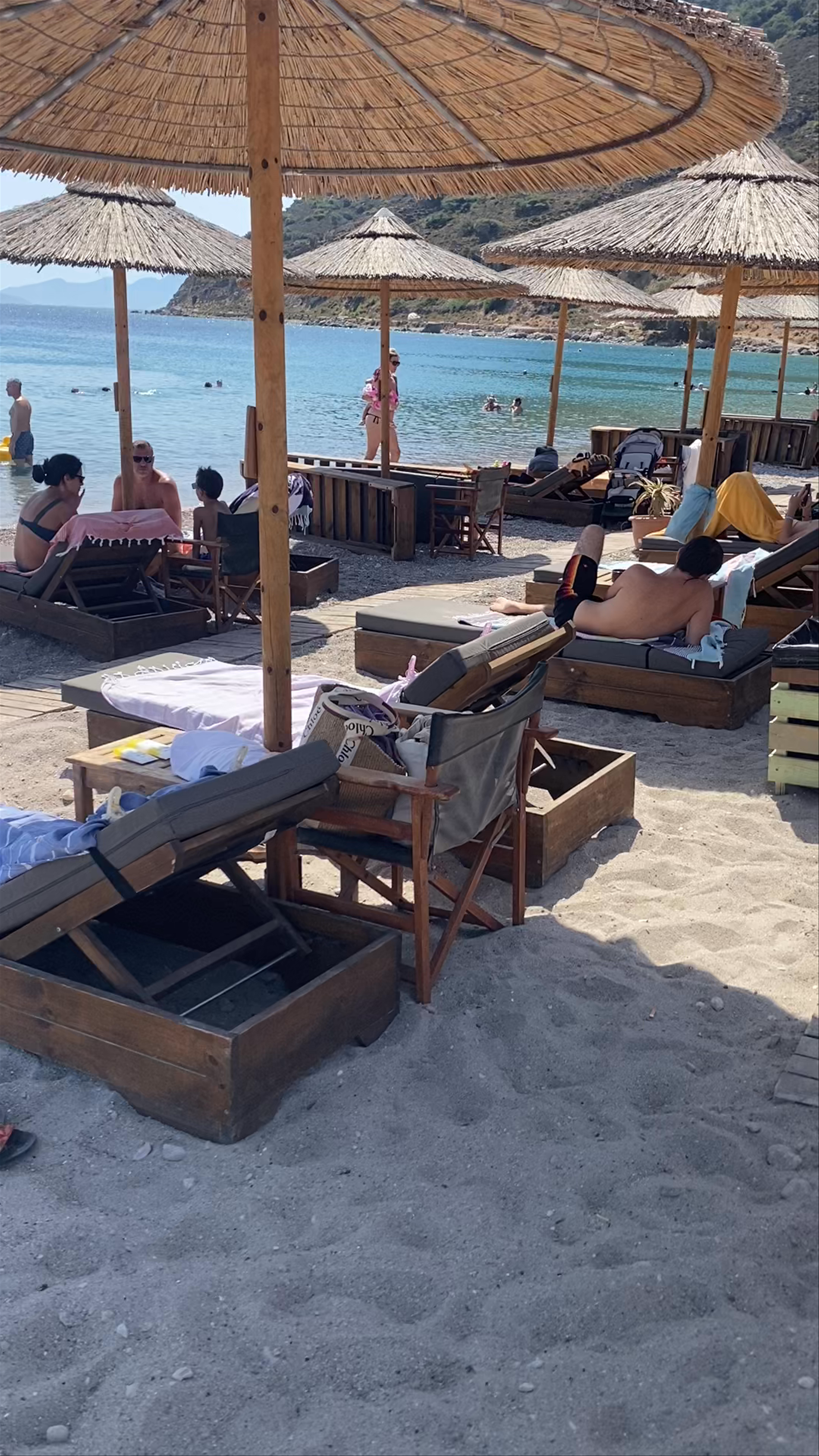 FAROS Seaside Bar Restaurant