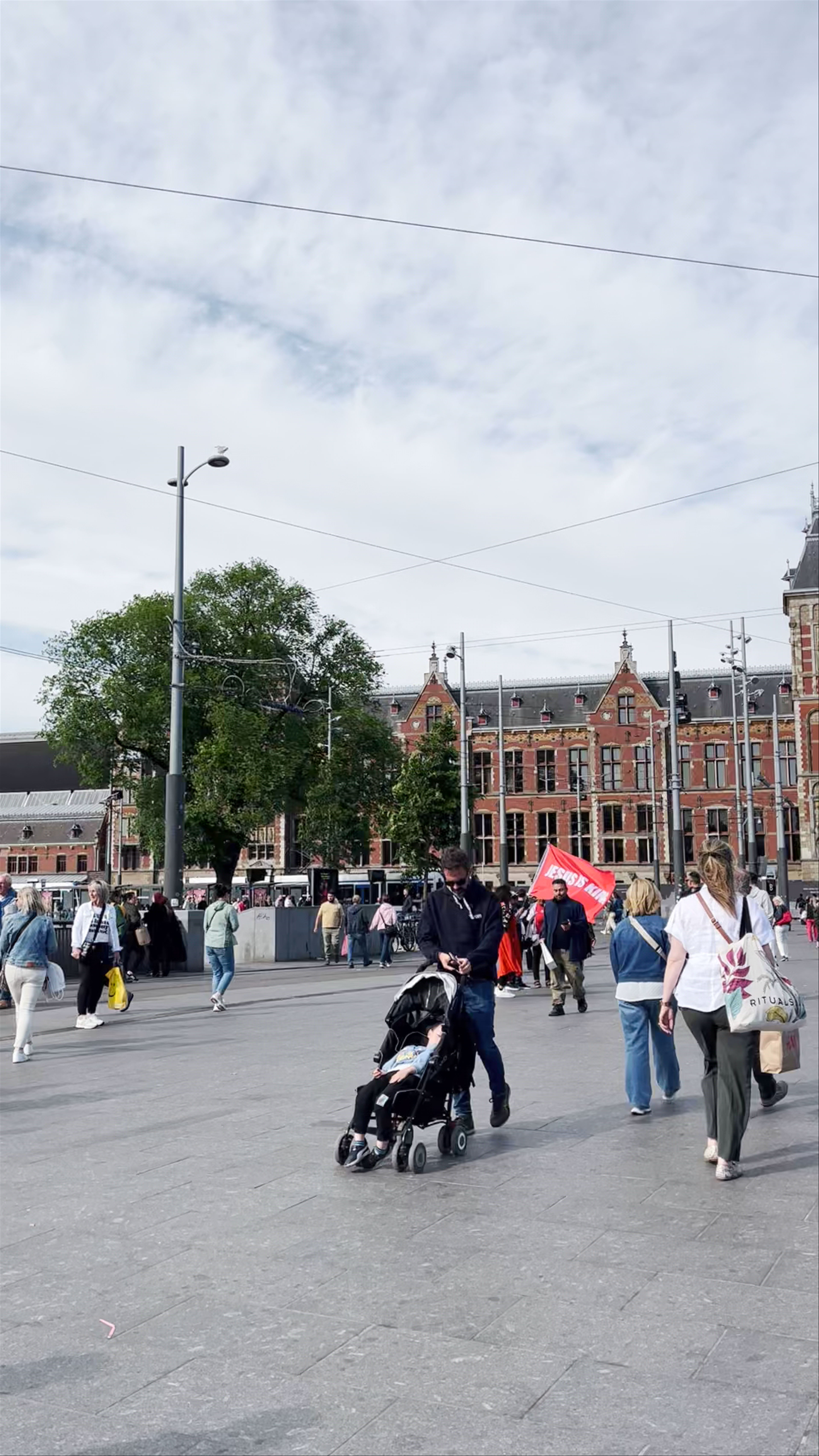 Amsterdam Central Station: Vibrant Transit and City Hub Experience