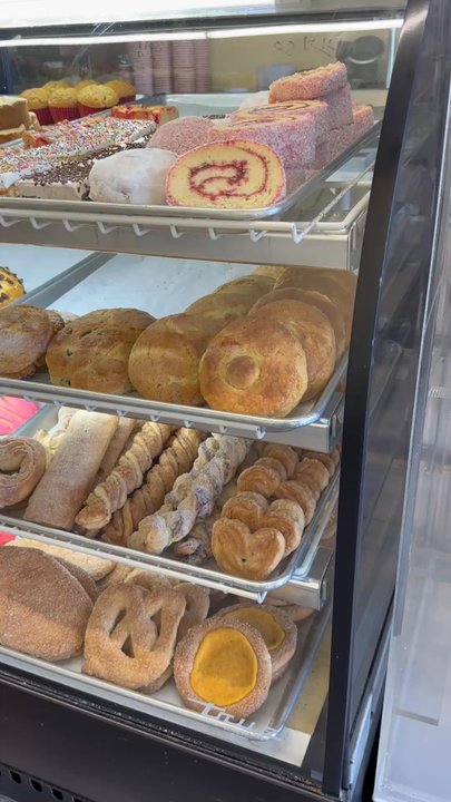 NaVis Bakery - Bakeries Near Me - Rosemead, California