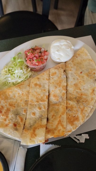 El Lago - Mexican Near Me - Zion, Illinois