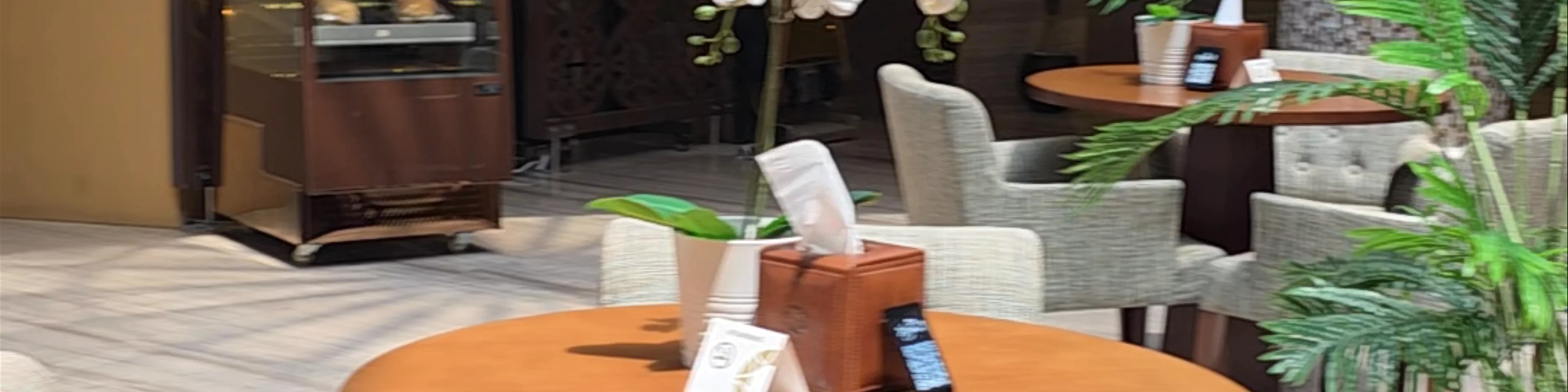 Aram Hotel