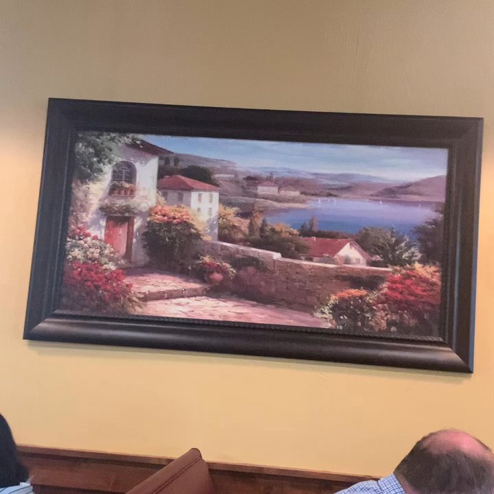 Luigis - Little video of the inside of this restaurant - Italian Near Me - Woodway, Texas