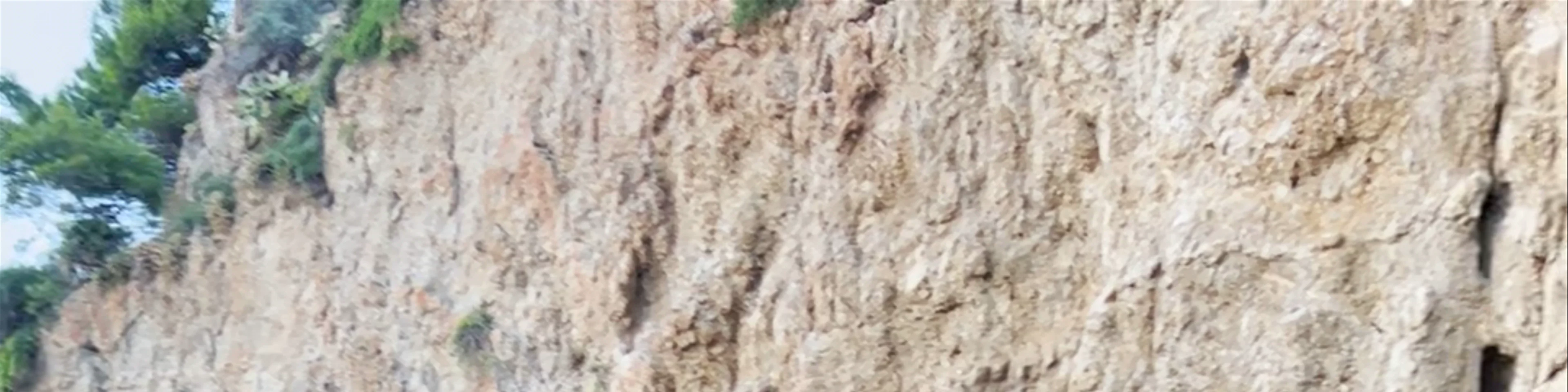 Grotta delle Colombe (Cala Muletti)