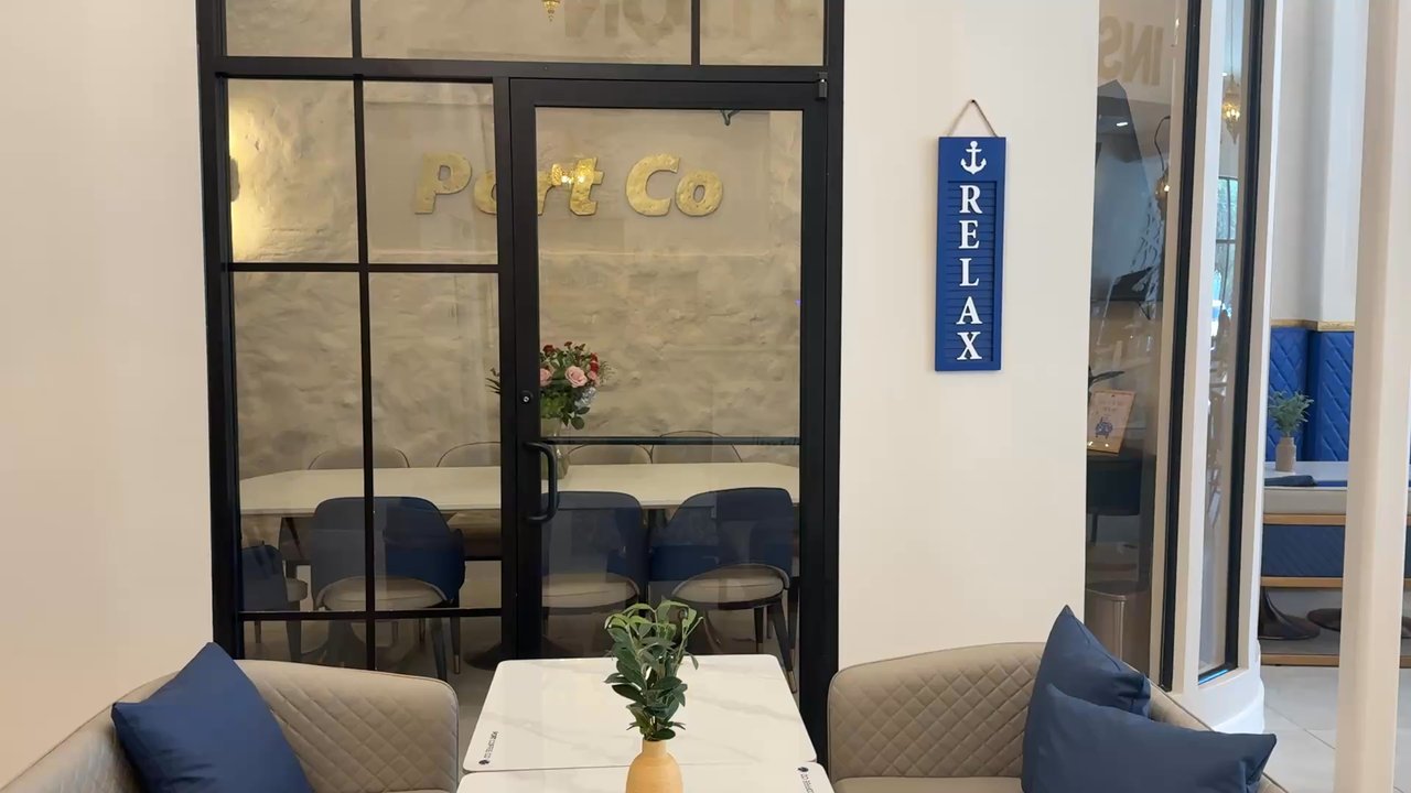 Port Coffee - They have a gorgeous and spacious conference room perfect for business meetings. Plentiful seating, clean esthetic - Coffee & Tea Near Me - Irving, Texas