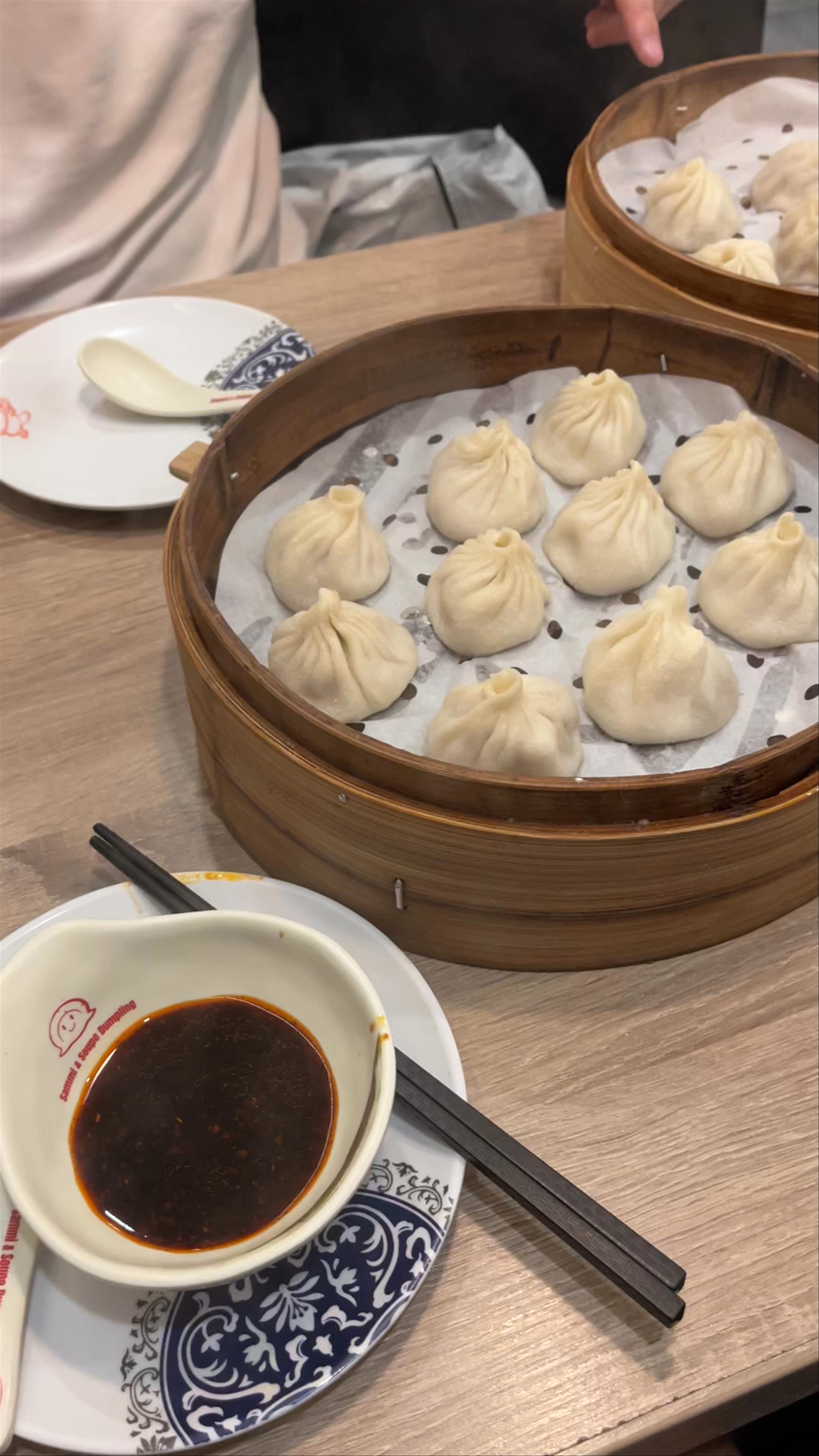 Sammi & Soupe Dumpling - (Ste-Catherine St. O)