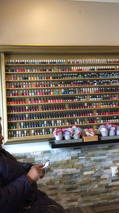 Queen Nails - Nail Salons Near Me - Aurora, Illinois
