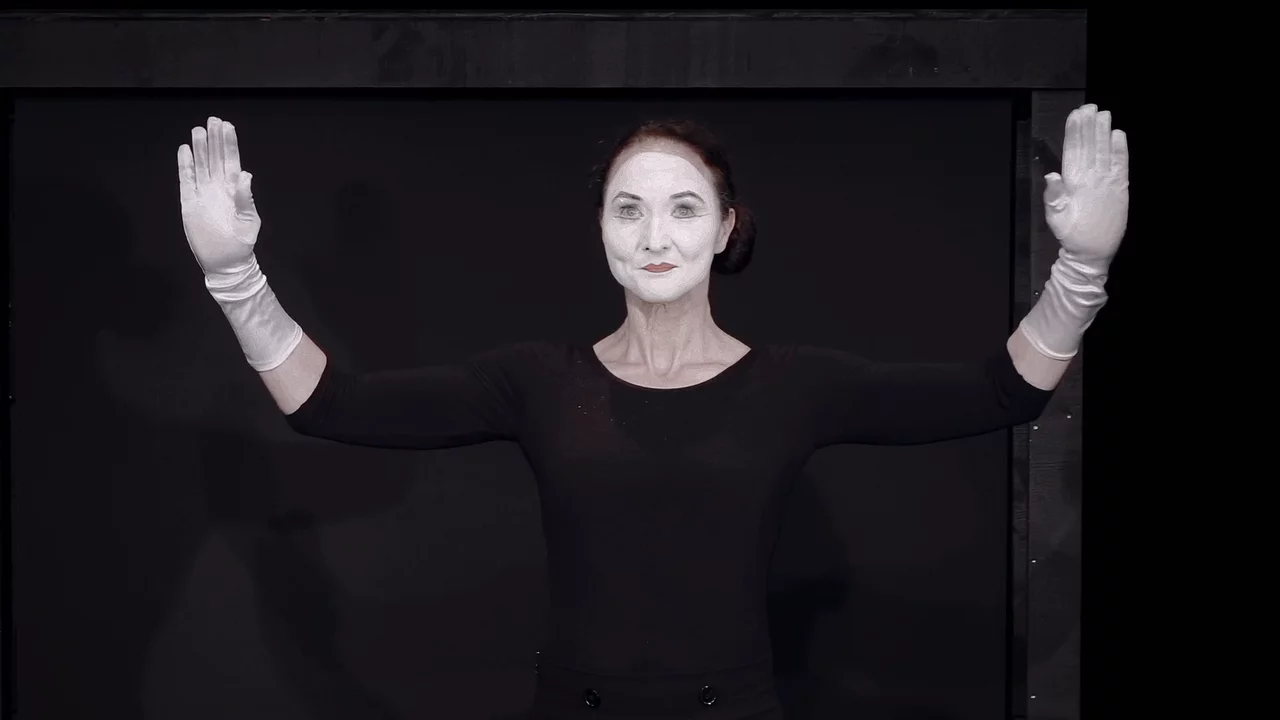 Still from the video “Lebenslinien — showreel (English)”