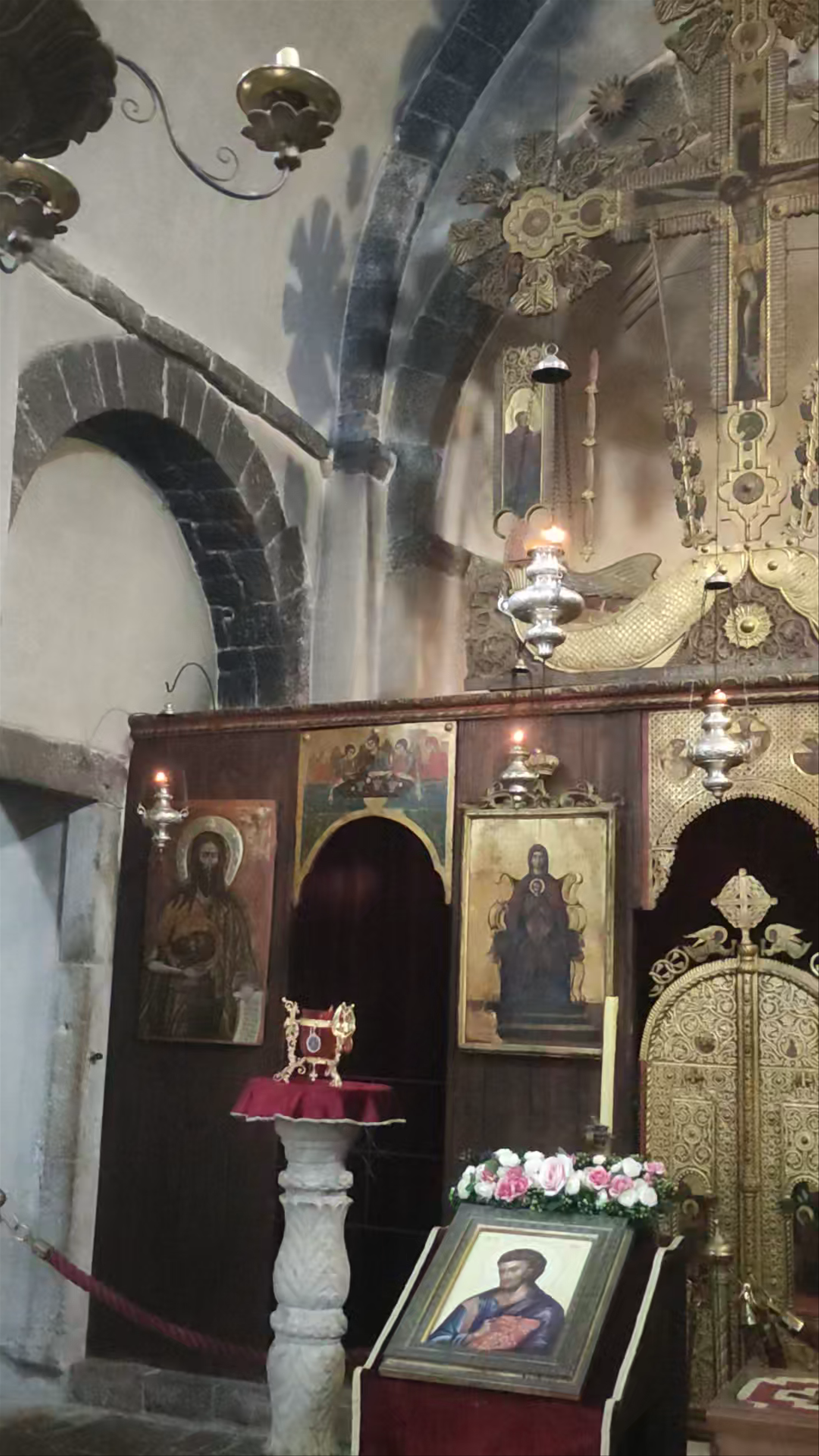 Iglesia de San Lucas: A Spiritual Journey into Kotor's Sacred Heart