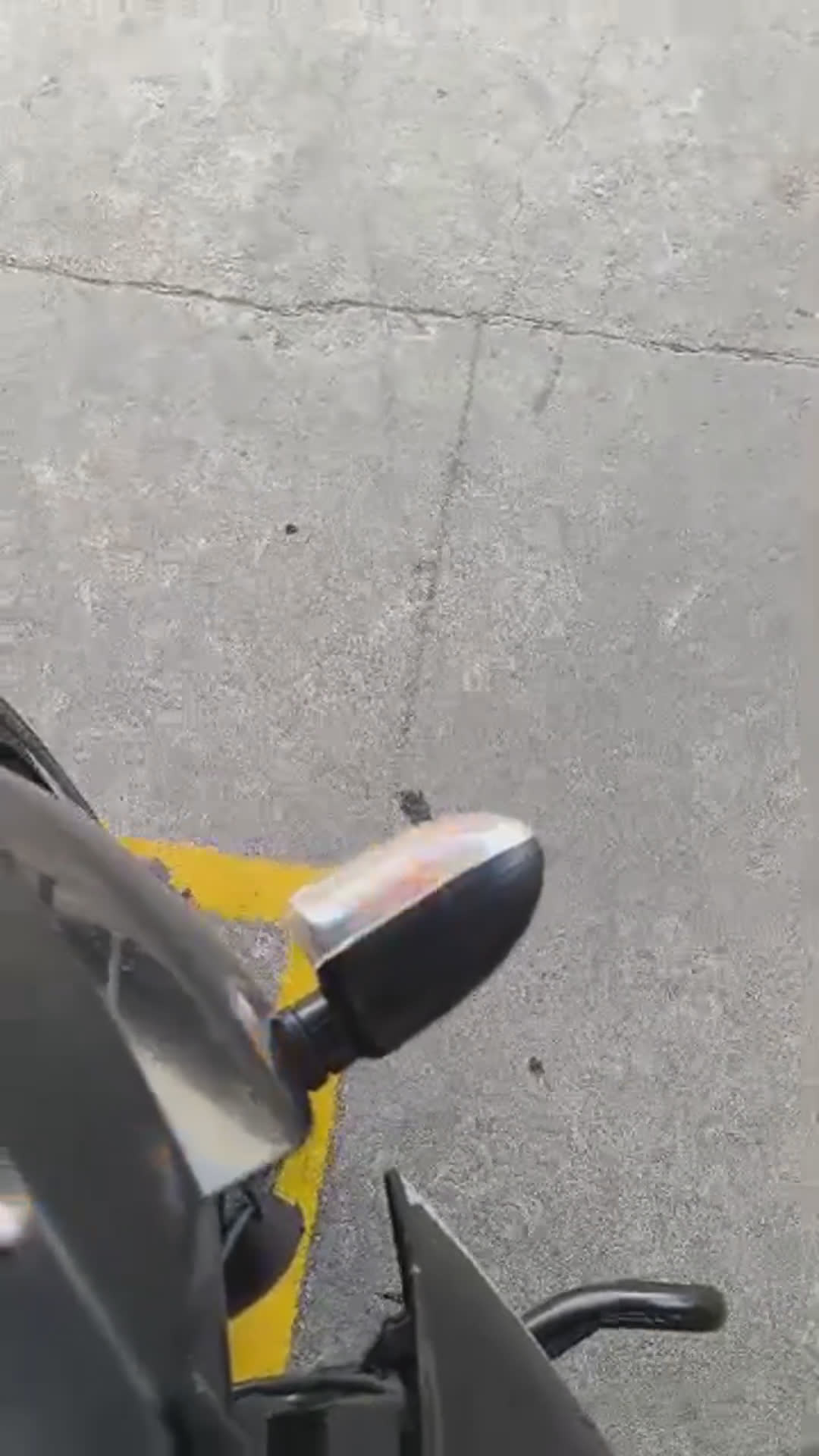 Walk-around video thumbnail